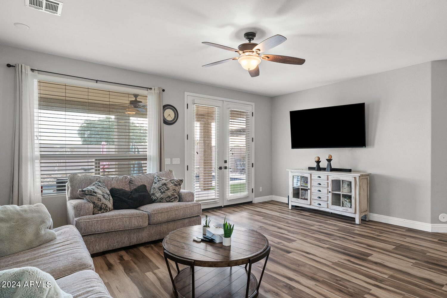 11459 E SEAVER Avenue