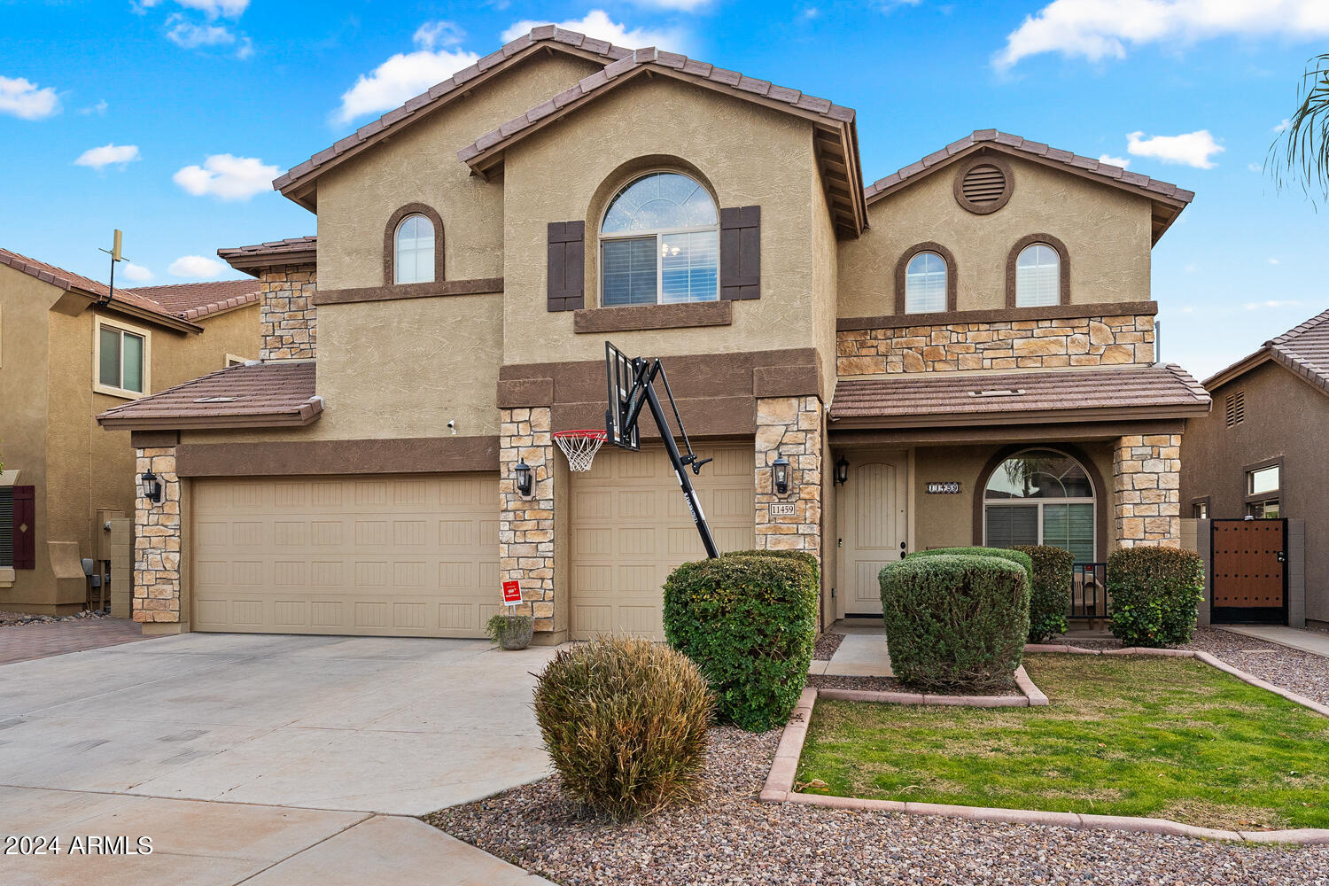 11459 E SEAVER Avenue