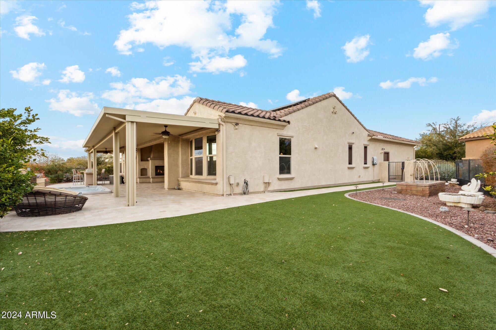 7365 W WILLOW Way