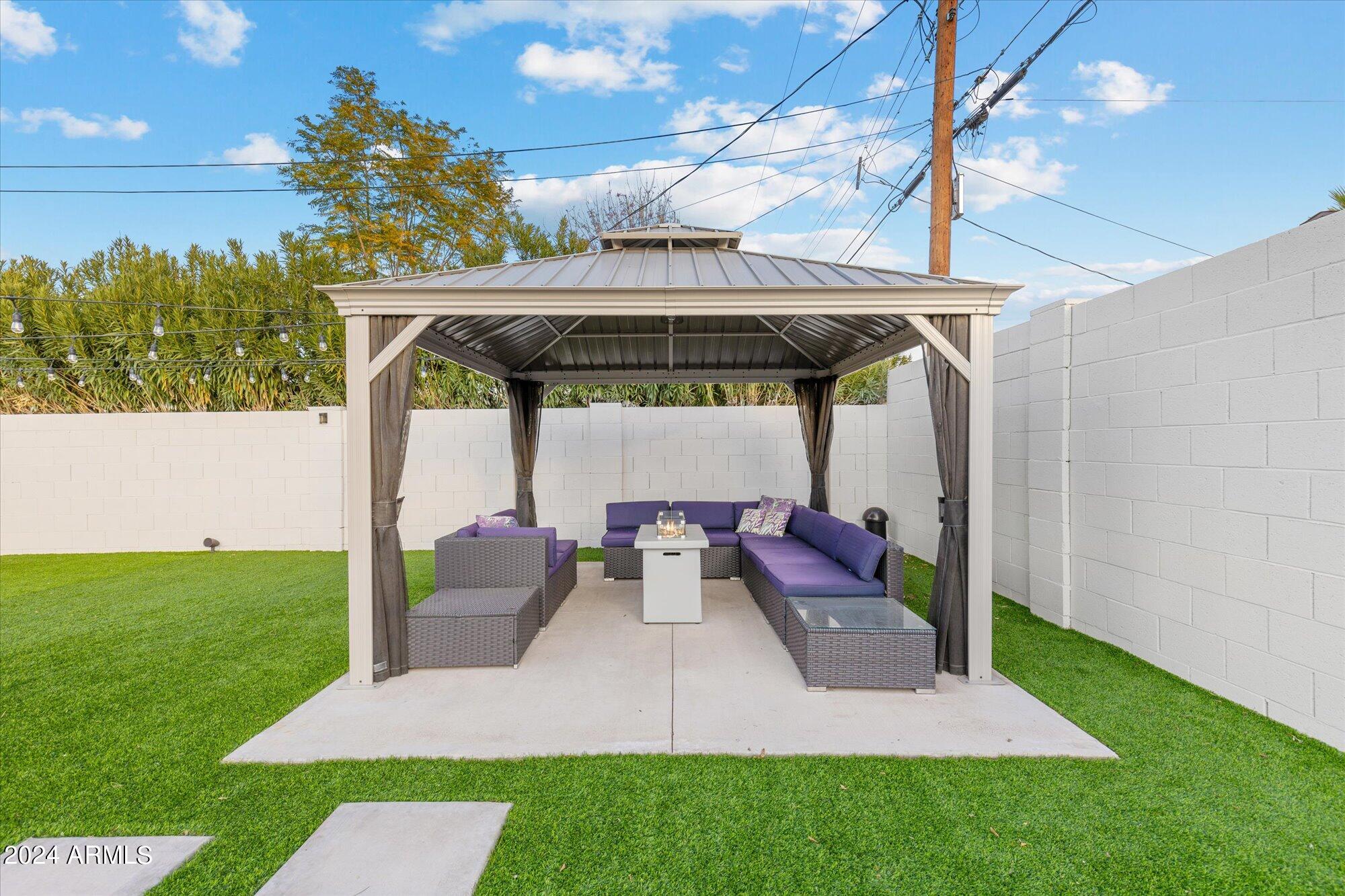 8243 E CHAPARRAL Road