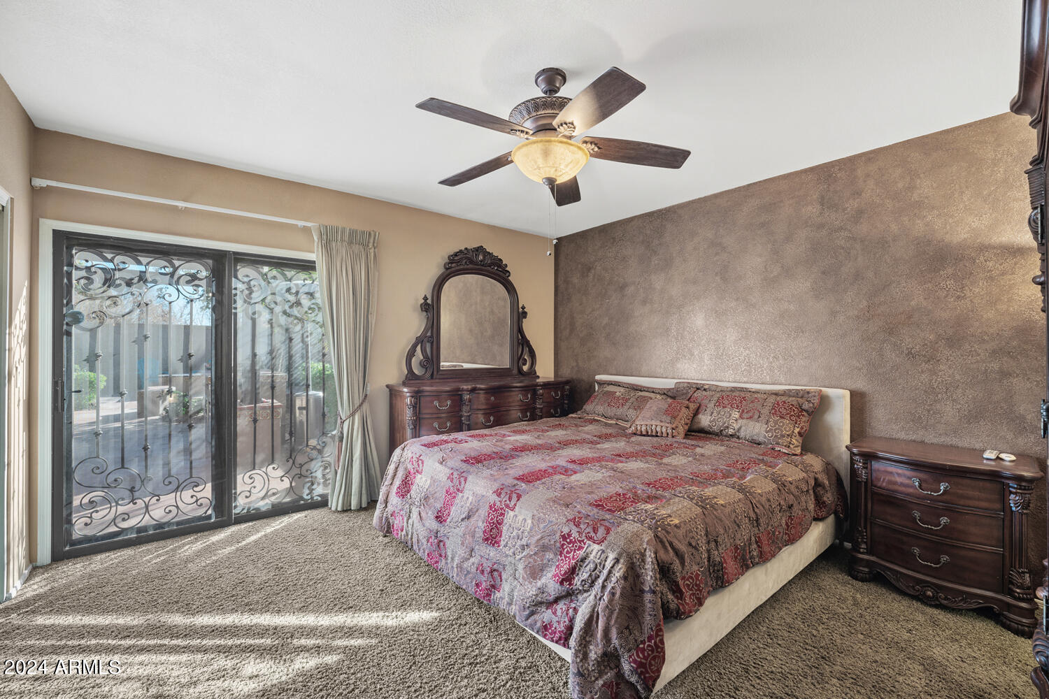 2659 N CARRIAGE Lane