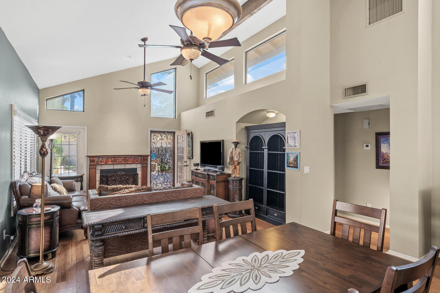 2659 N CARRIAGE Lane
