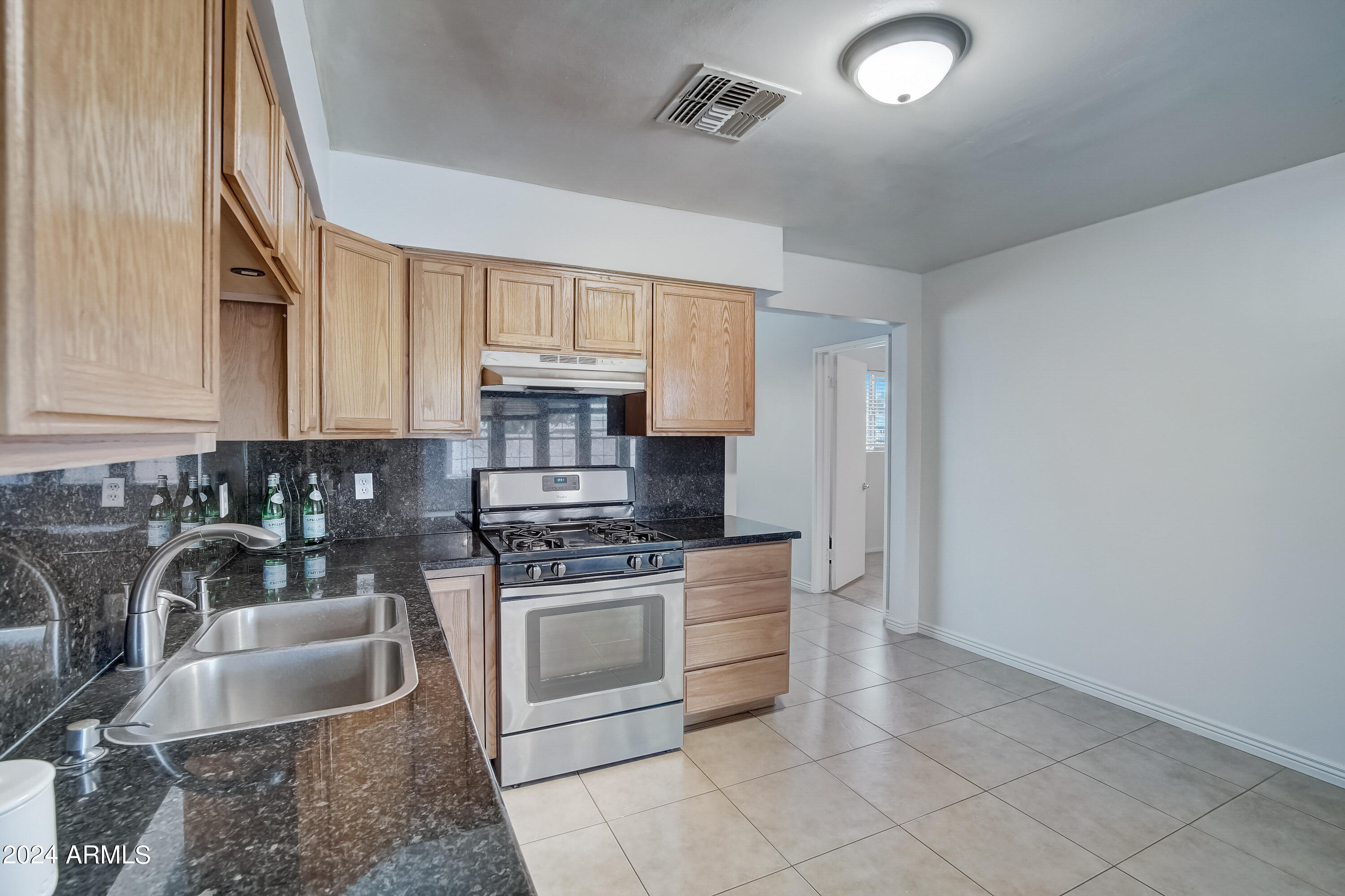 3007 W ECHO Lane