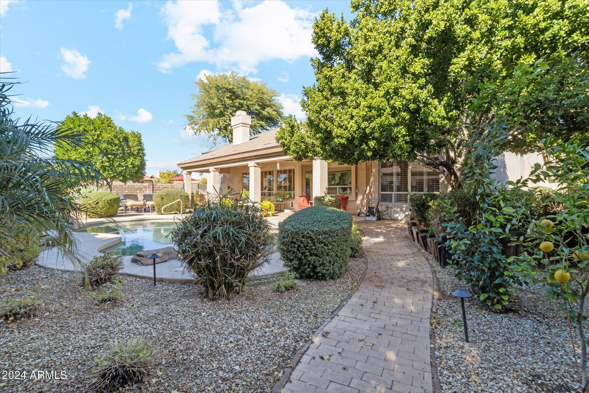 6405 E LE MARCHE Avenue