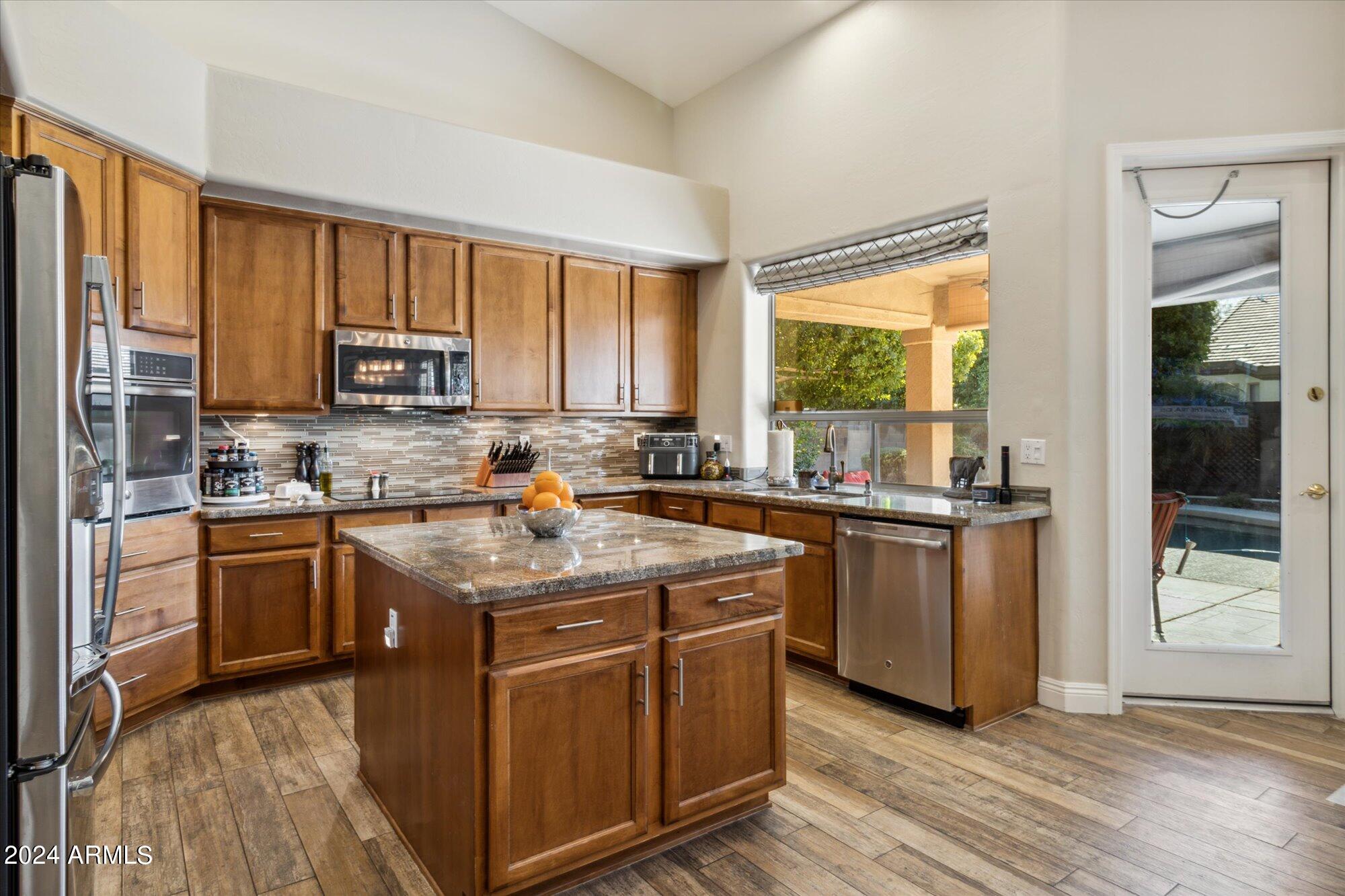6405 E LE MARCHE Avenue