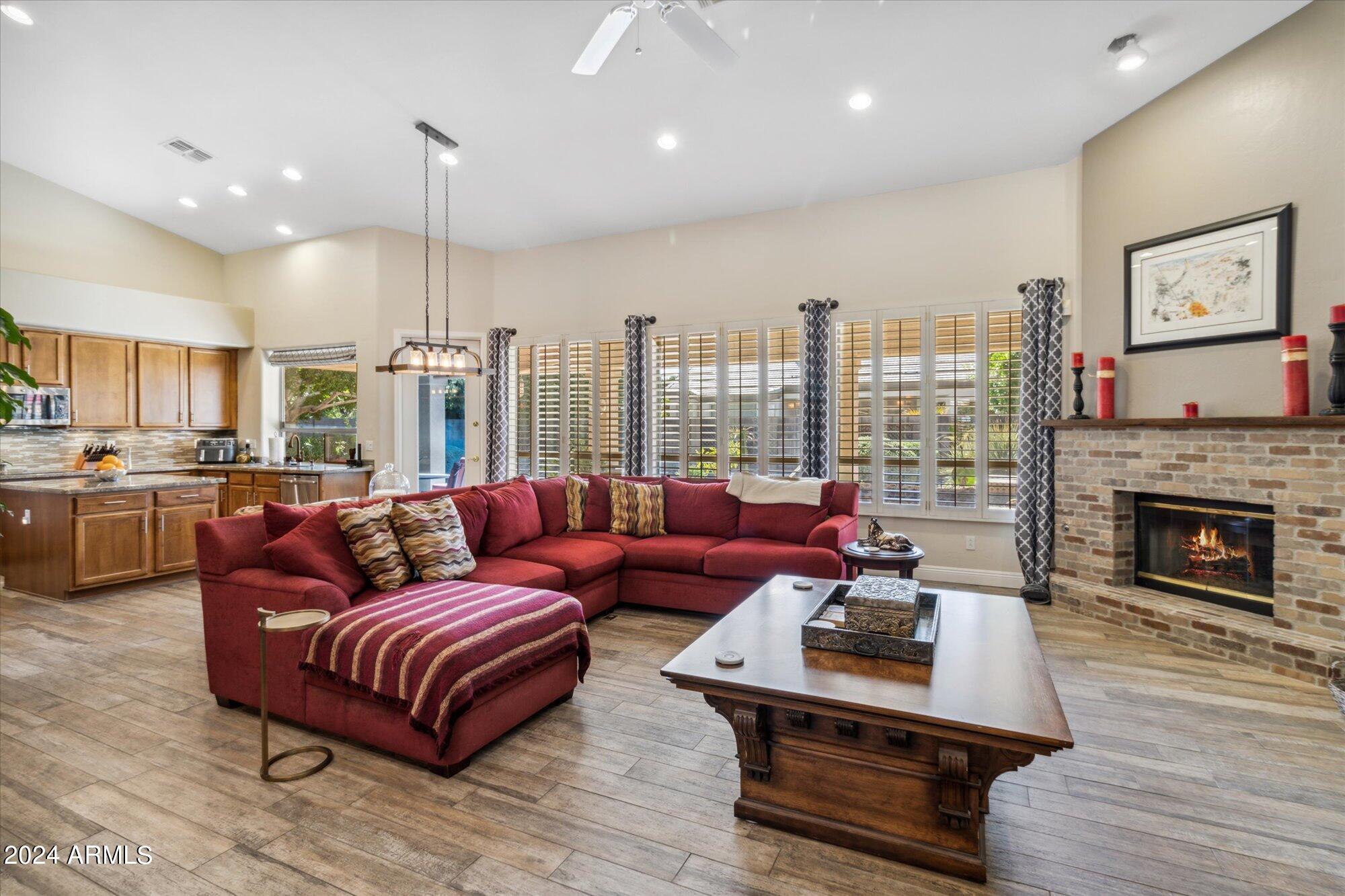 6405 E LE MARCHE Avenue