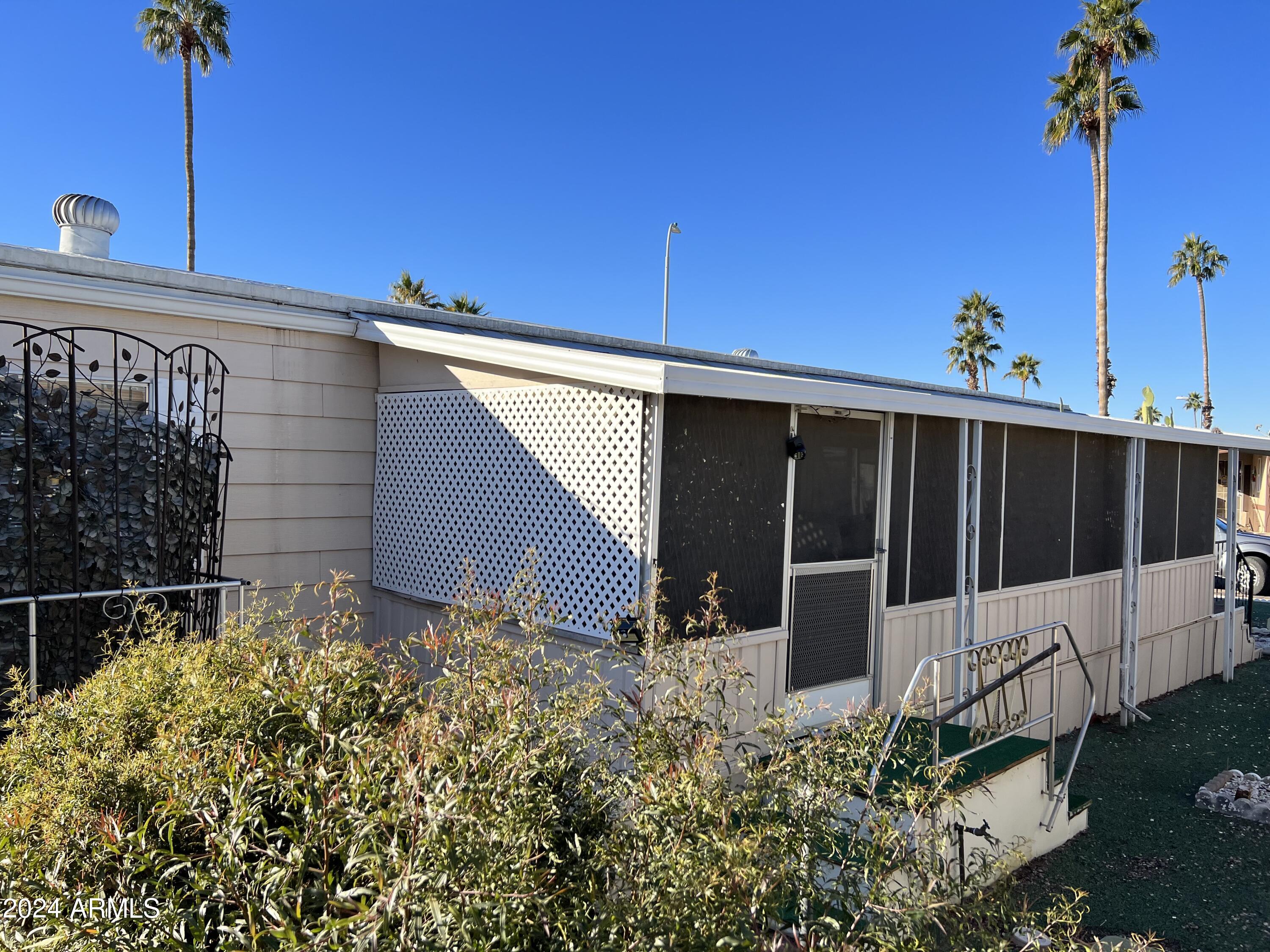 201 S GREENFIELD Road # 332