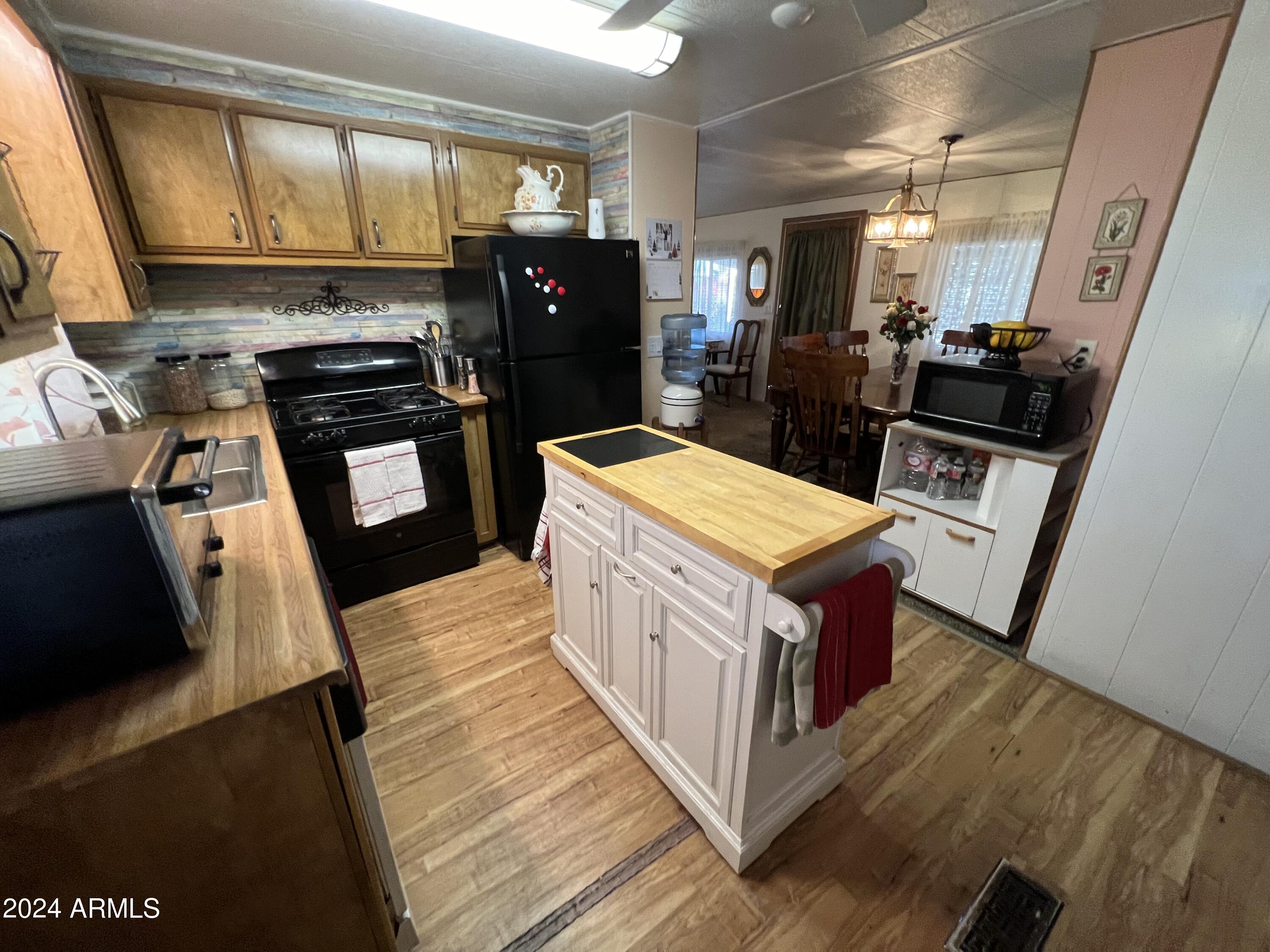 201 S GREENFIELD Road # 332