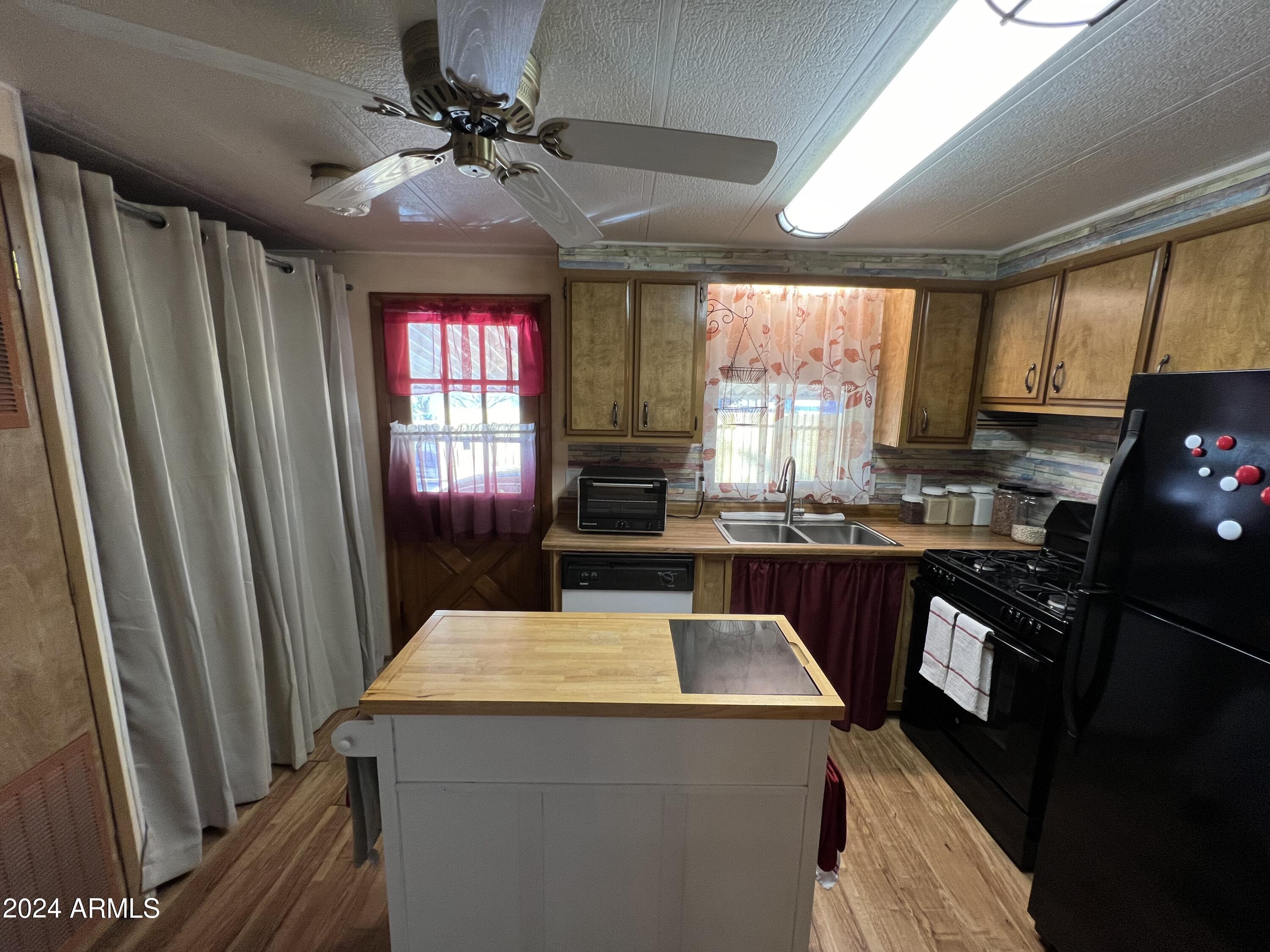 201 S GREENFIELD Road # 332