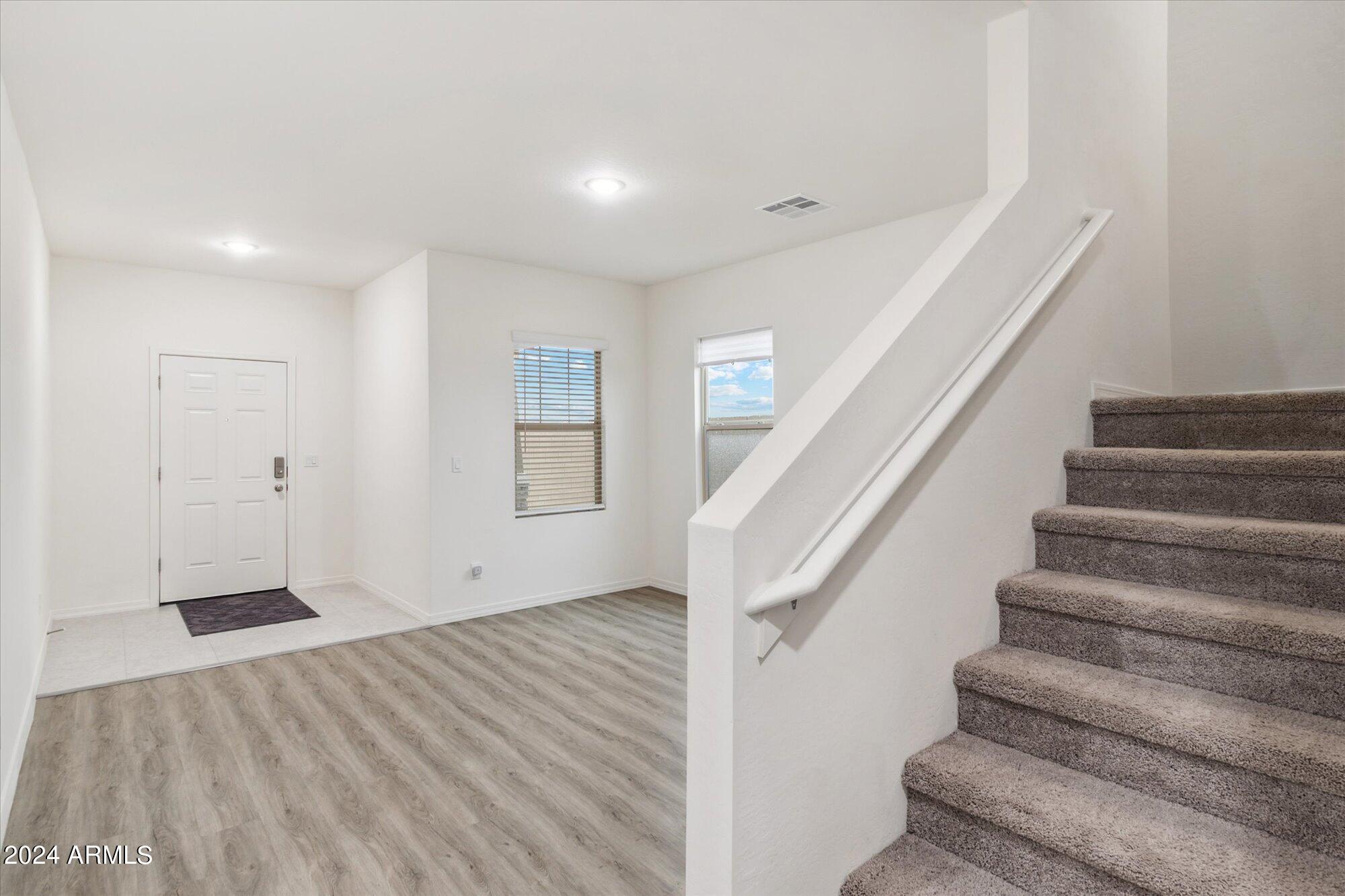 26121 N LETO Circle
