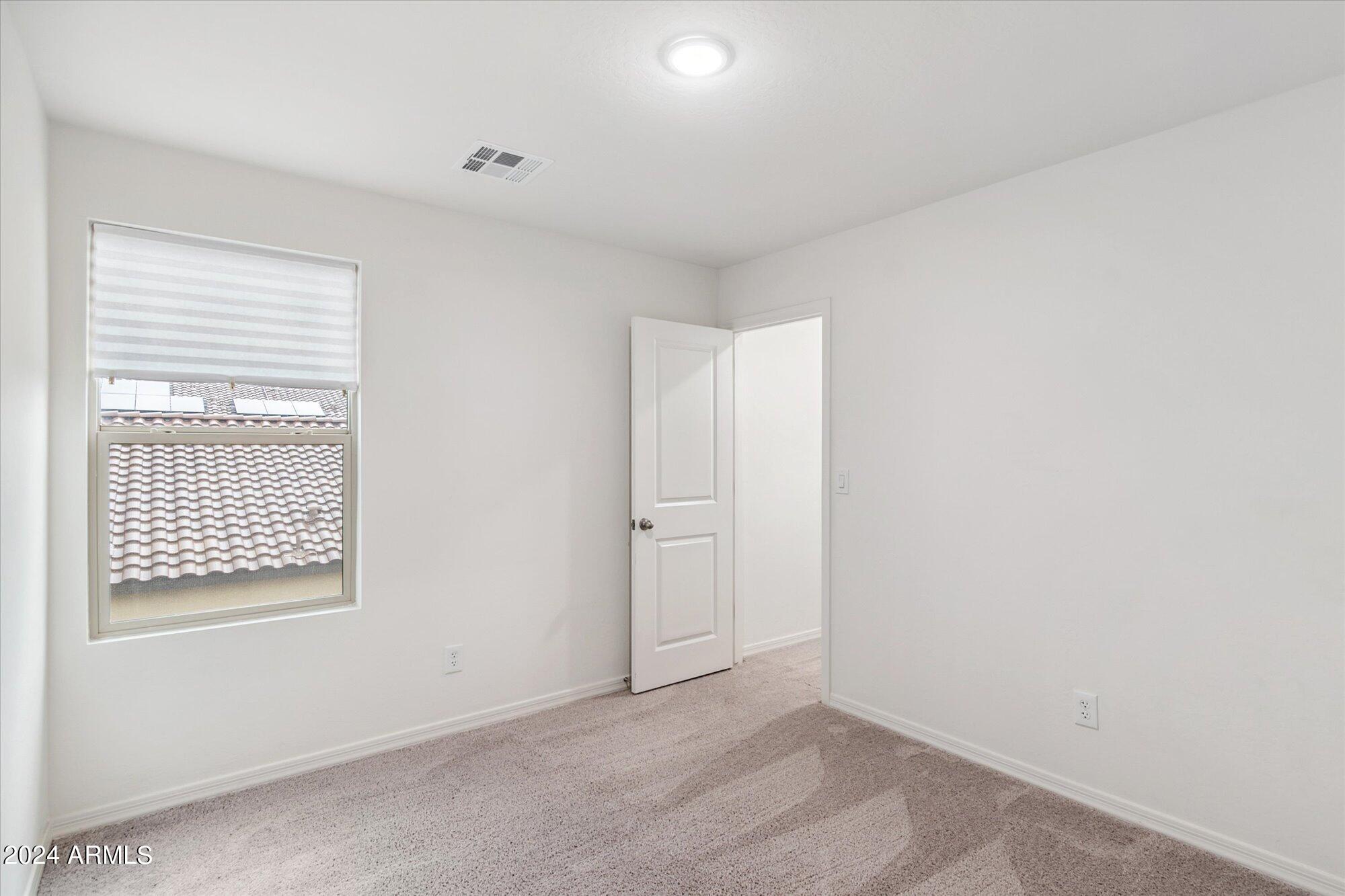 26121 N LETO Circle