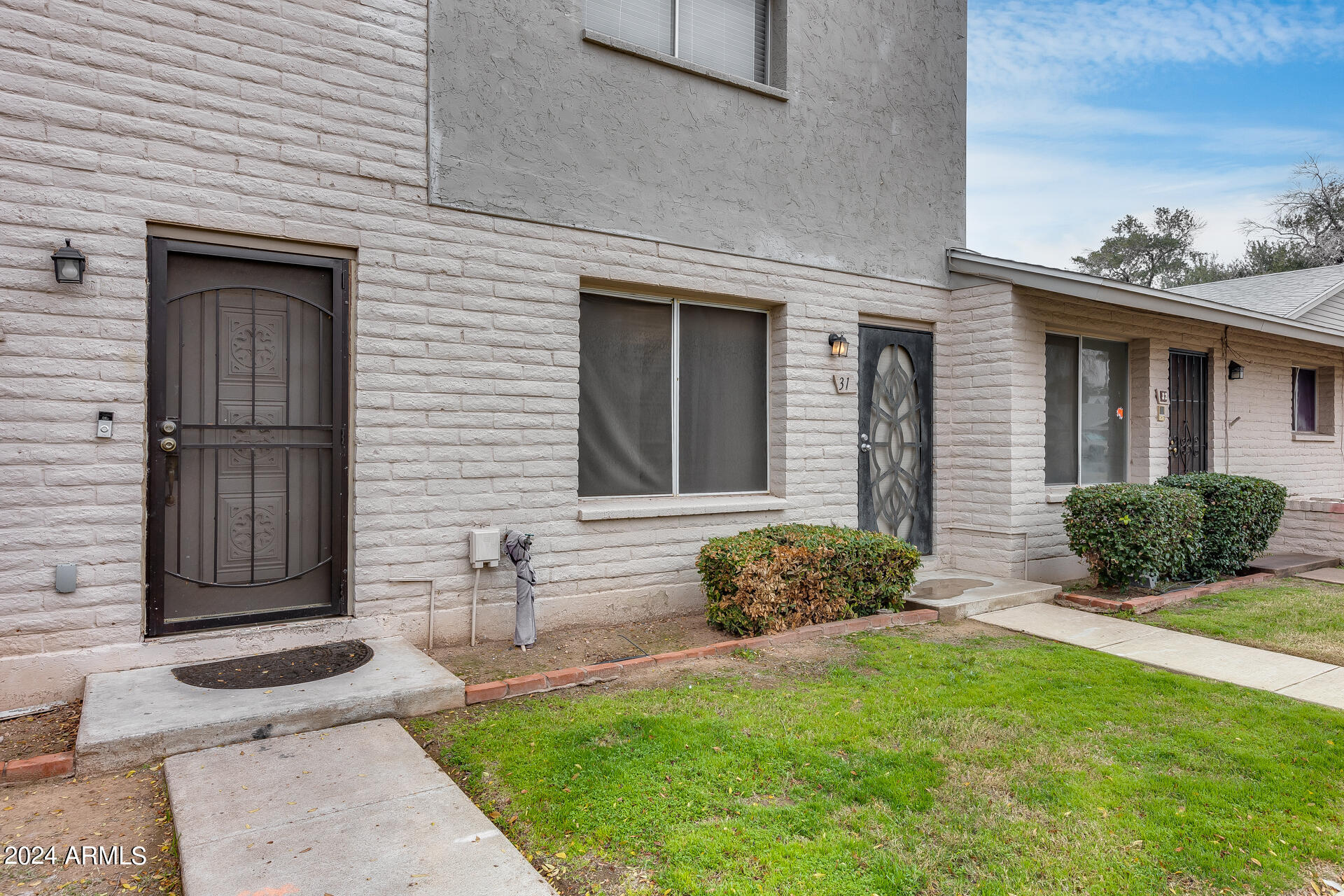 225 N STANDAGE -- # 30