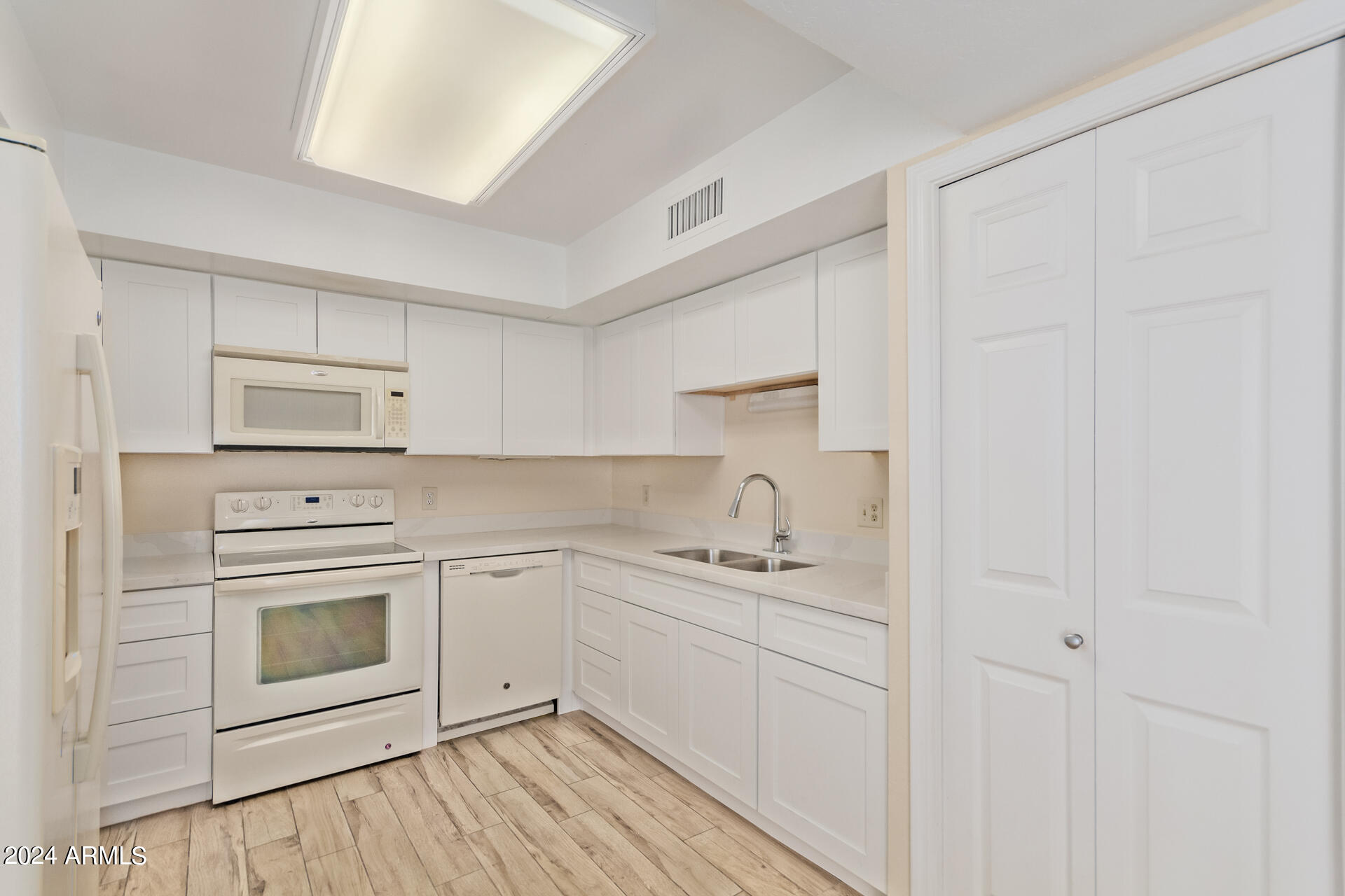 6349 N 78TH Street # 86