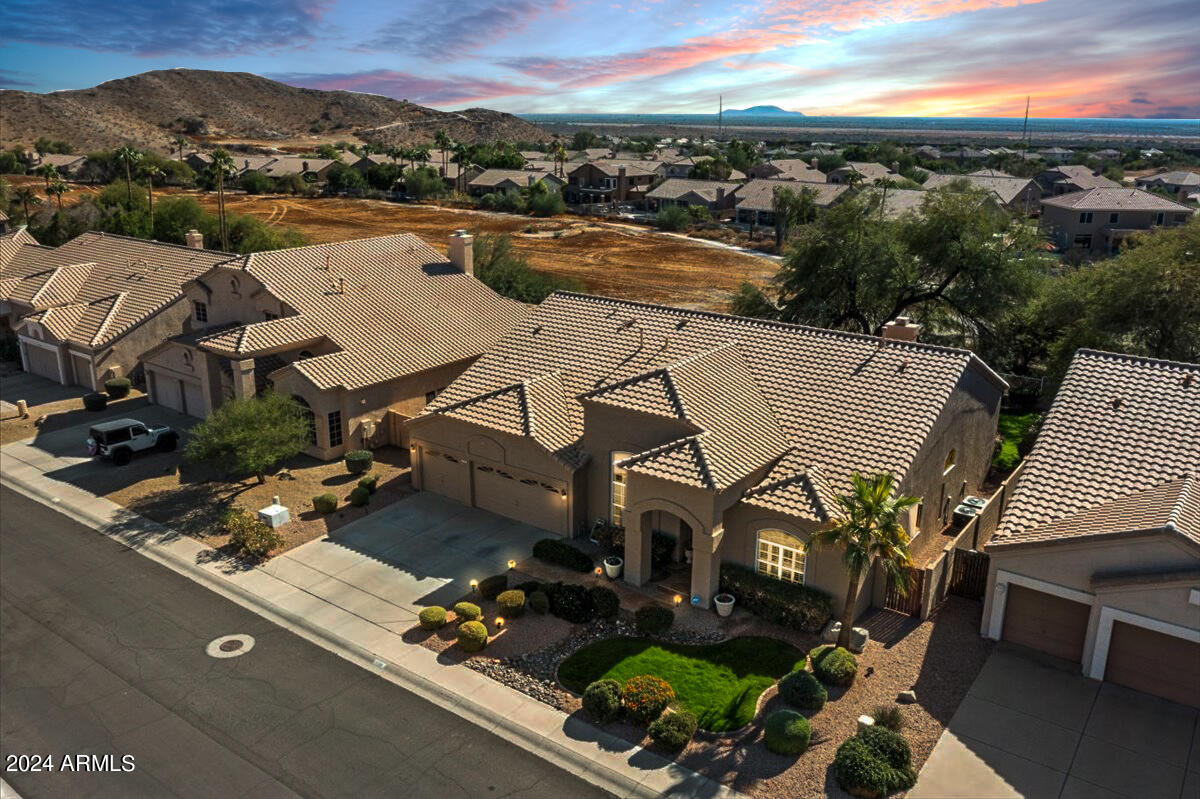 737 W WILDWOOD Drive