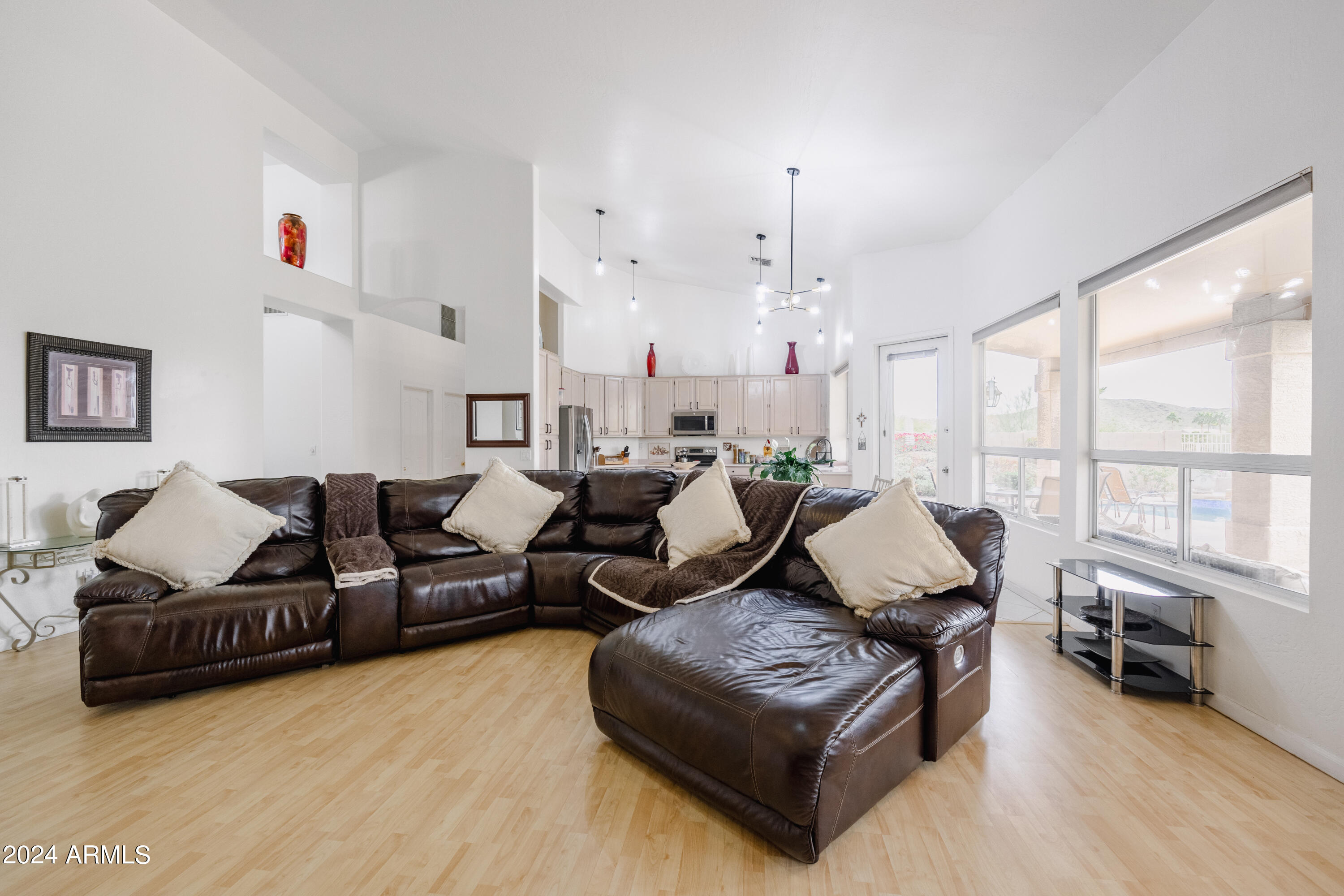 737 W WILDWOOD Drive