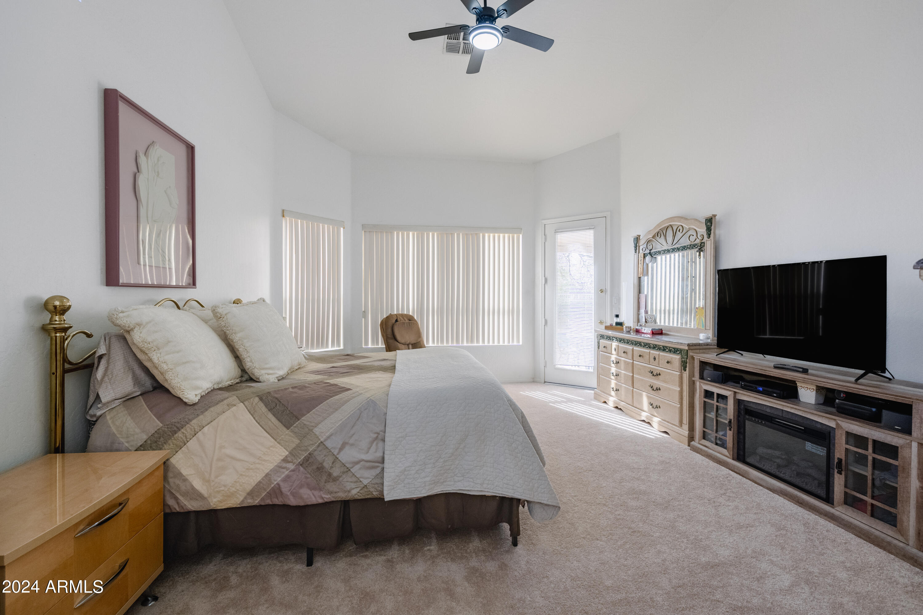 737 W WILDWOOD Drive