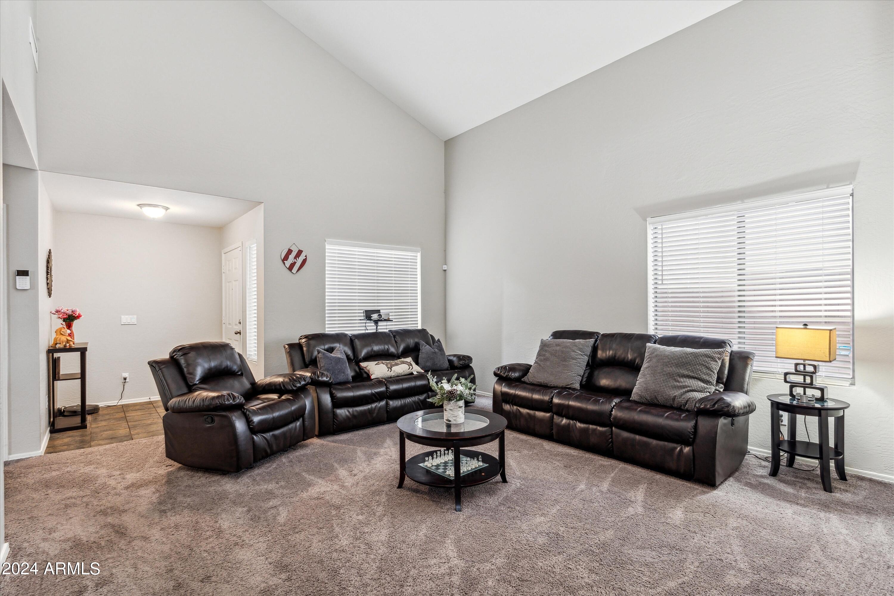 3724 W DANCER Lane