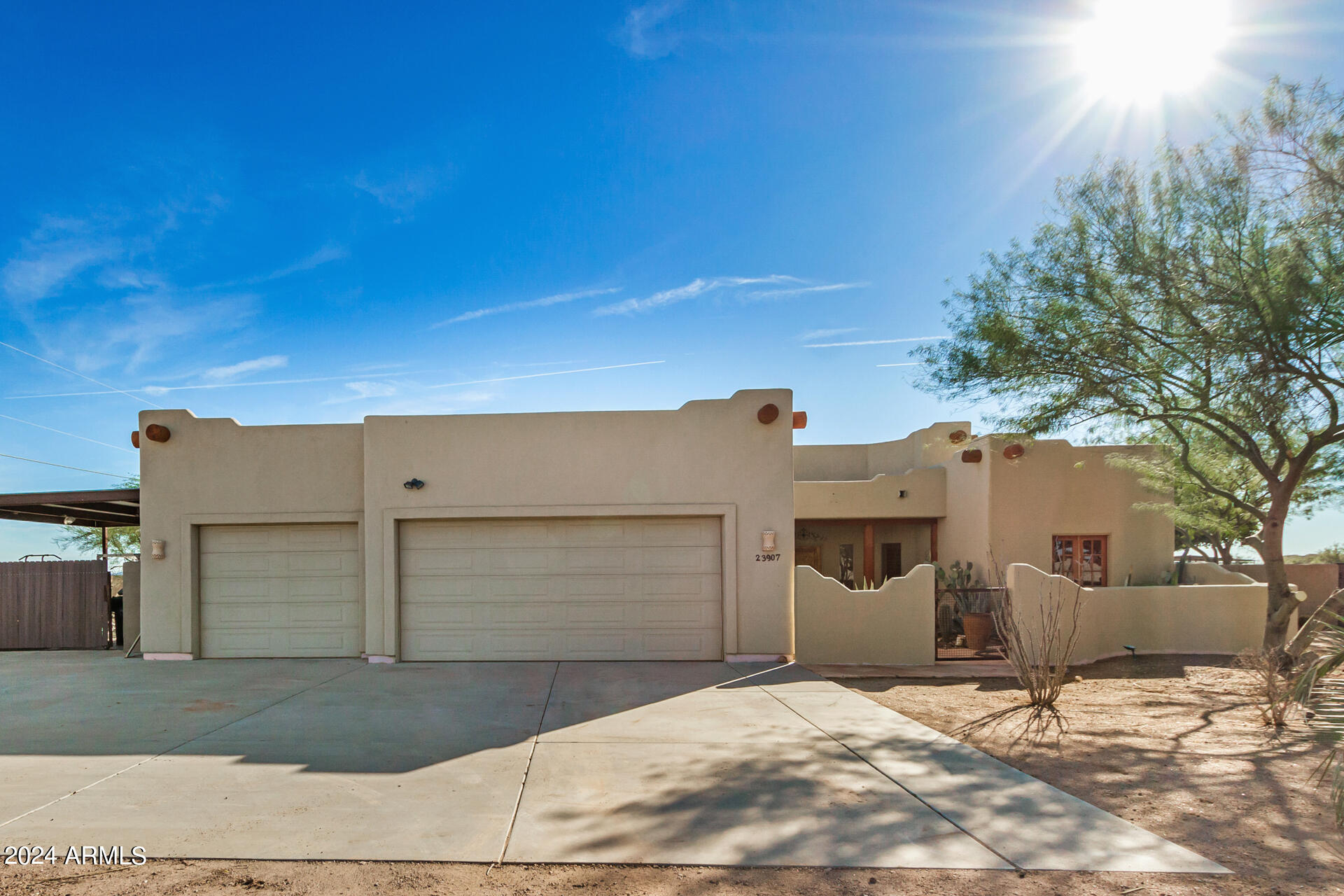 23907 W GAMBIT Trail