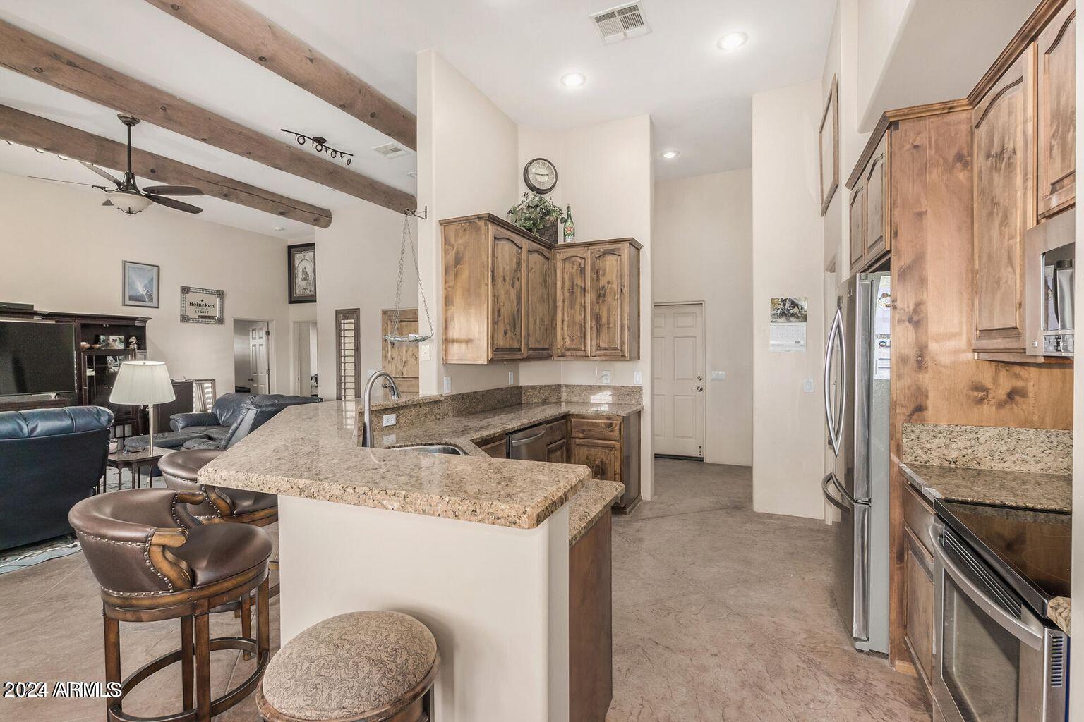 23907 W GAMBIT Trail