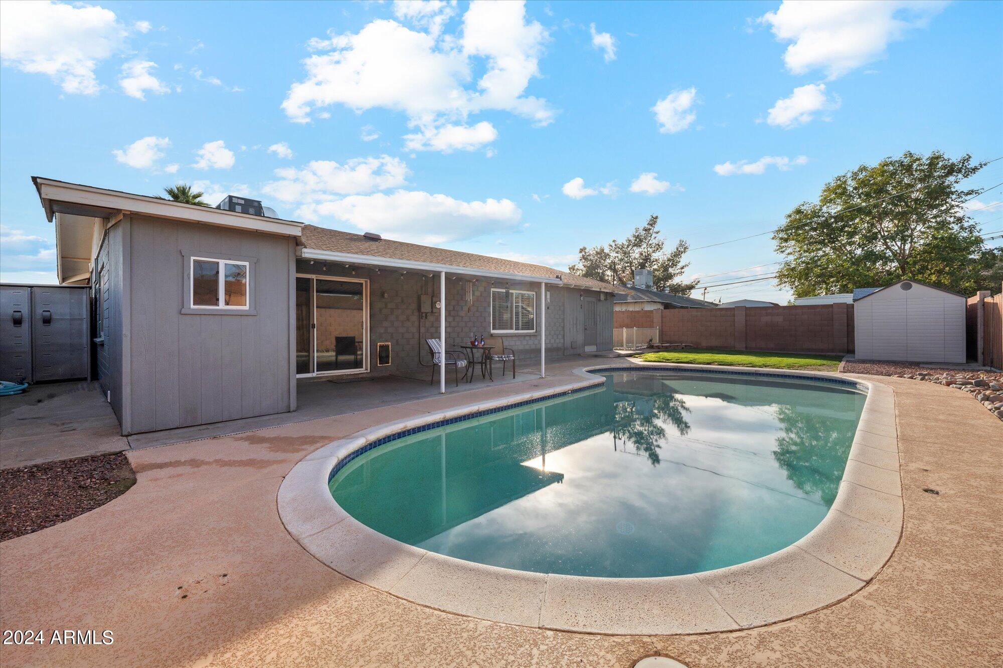 8210 E MONTEROSA Street