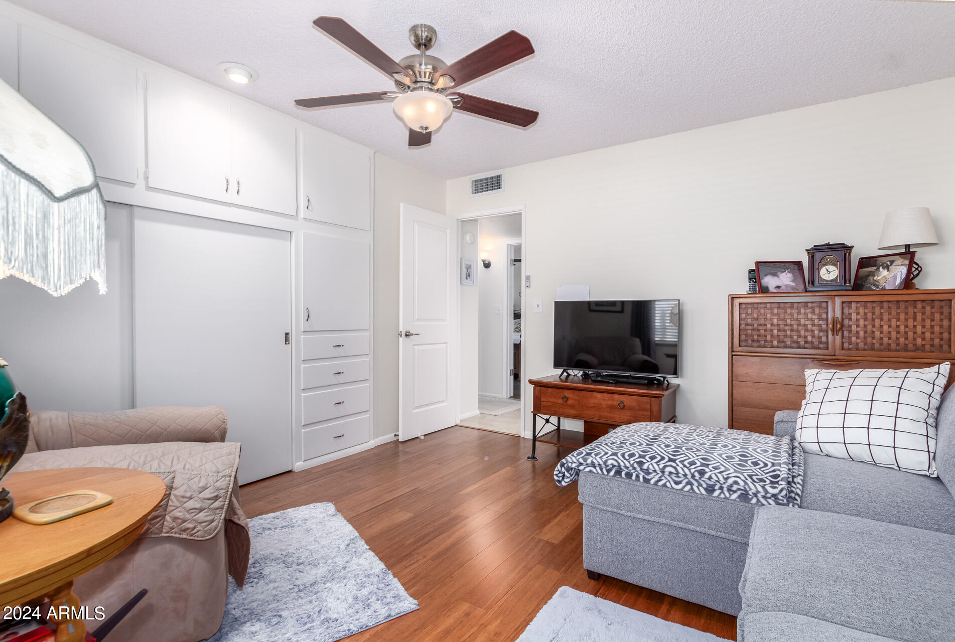 10627 W ROUNDELAY Circle