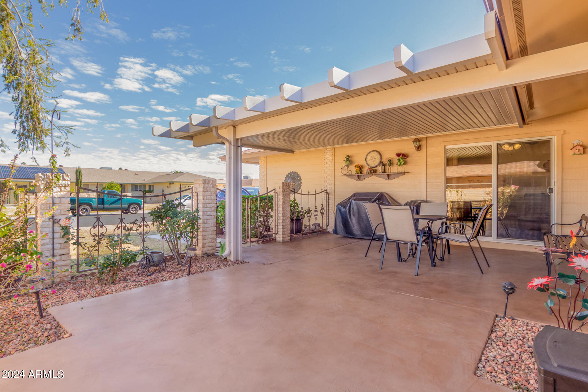 10627 W ROUNDELAY Circle