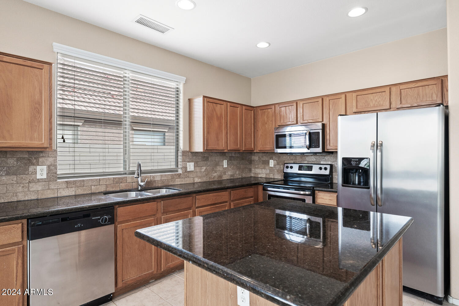 3840 E TIMBERLINE Court