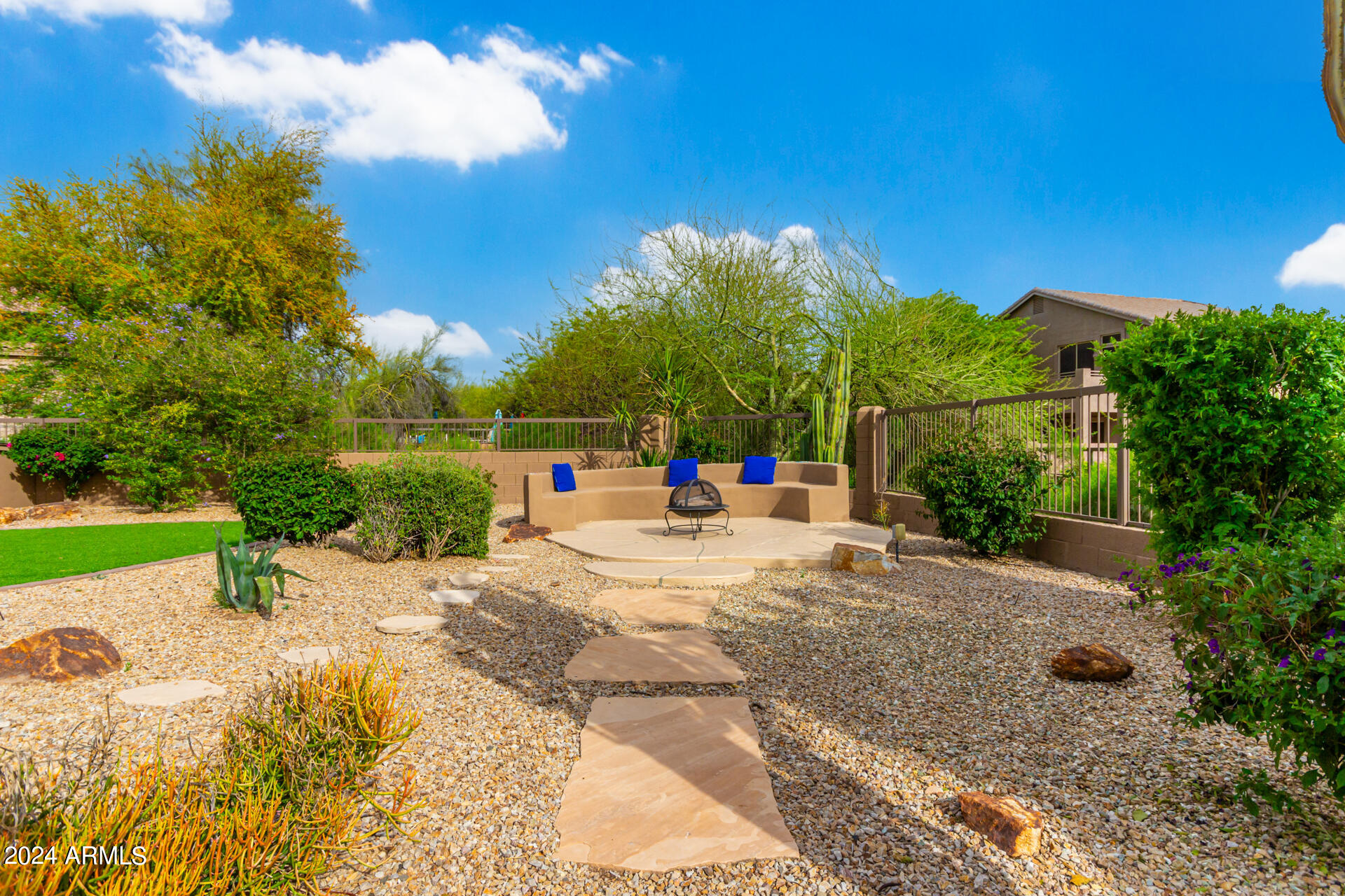 7345 E Rochelle Circle