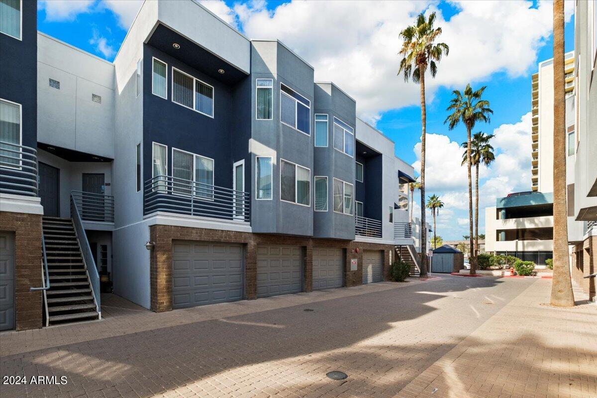 3633 N 3RD Avenue # 1063
