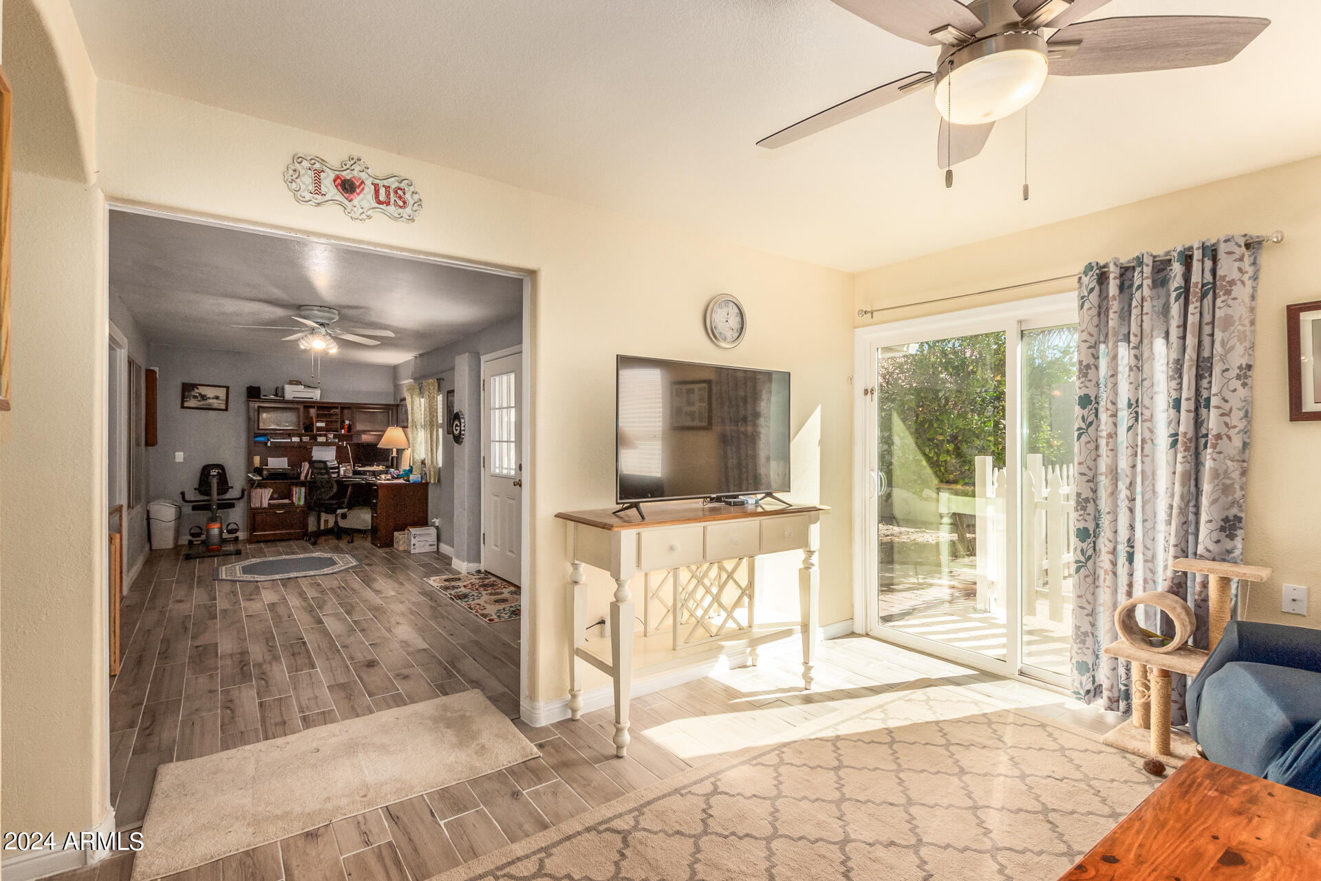 1663 E CAROLYN Way