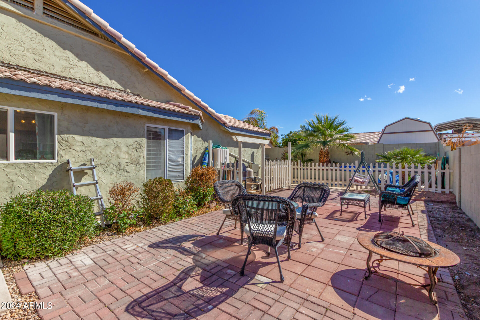 1663 E CAROLYN Way