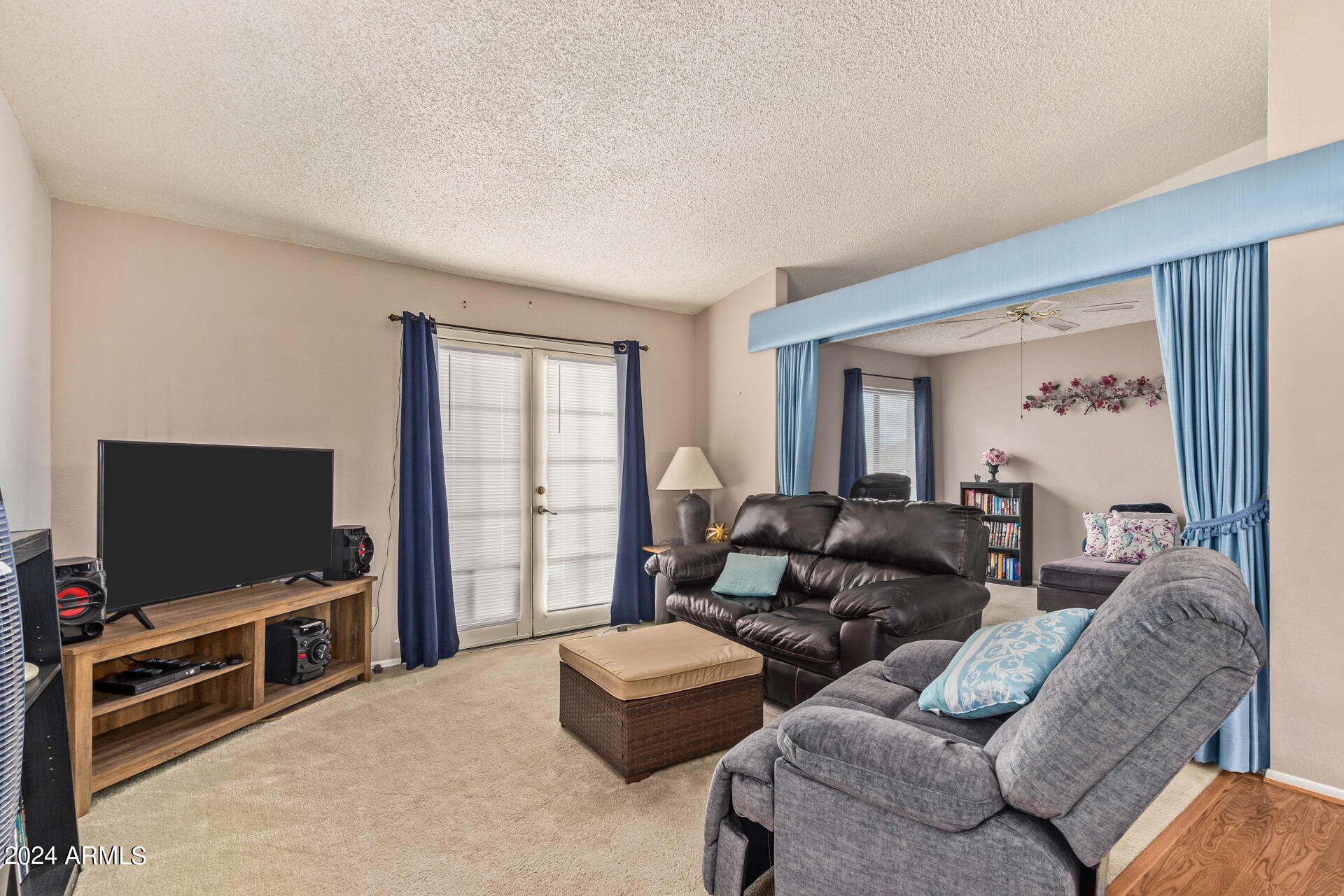 5518 E LINDSTROM Lane, 3034