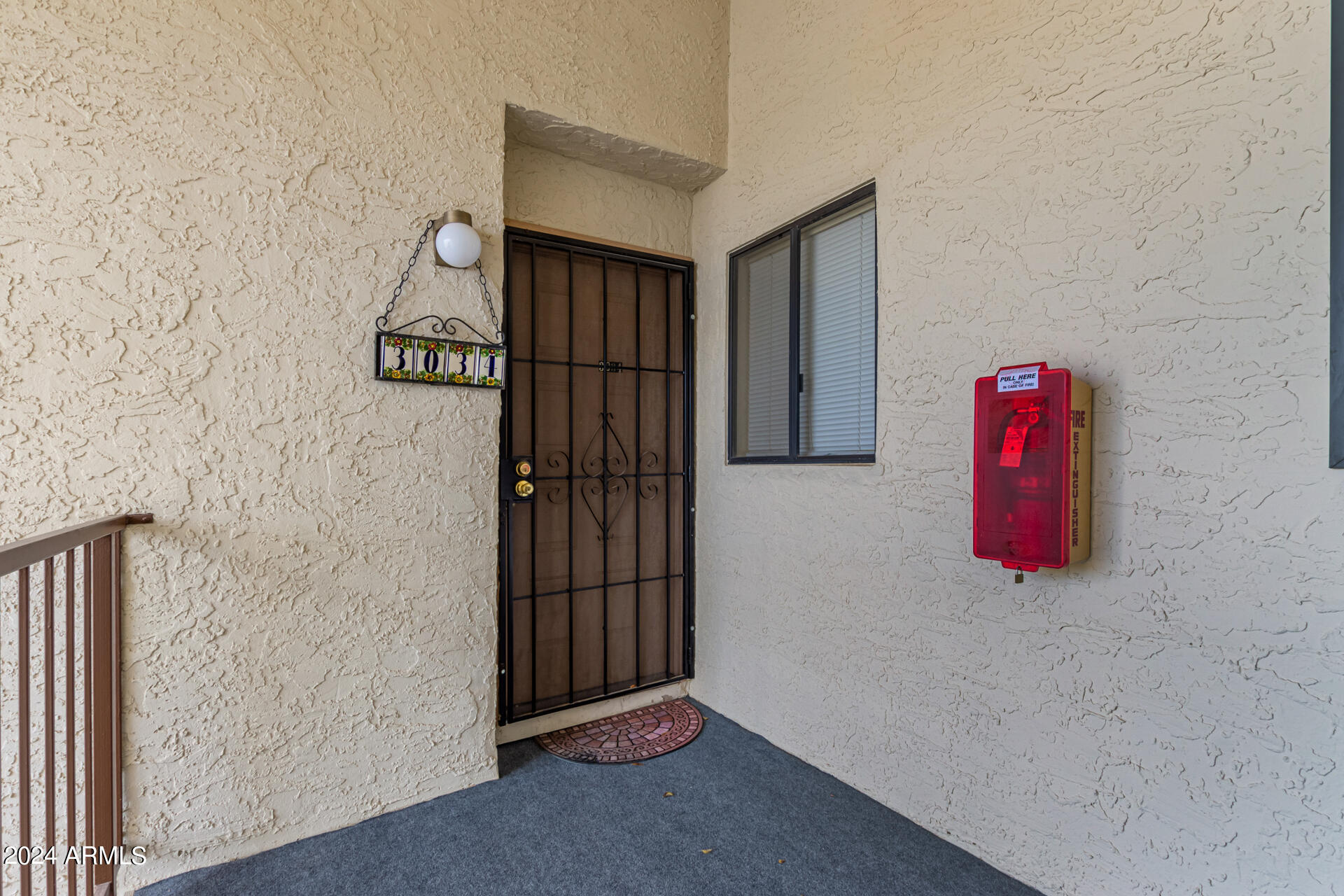 5518 E LINDSTROM Lane, 3034