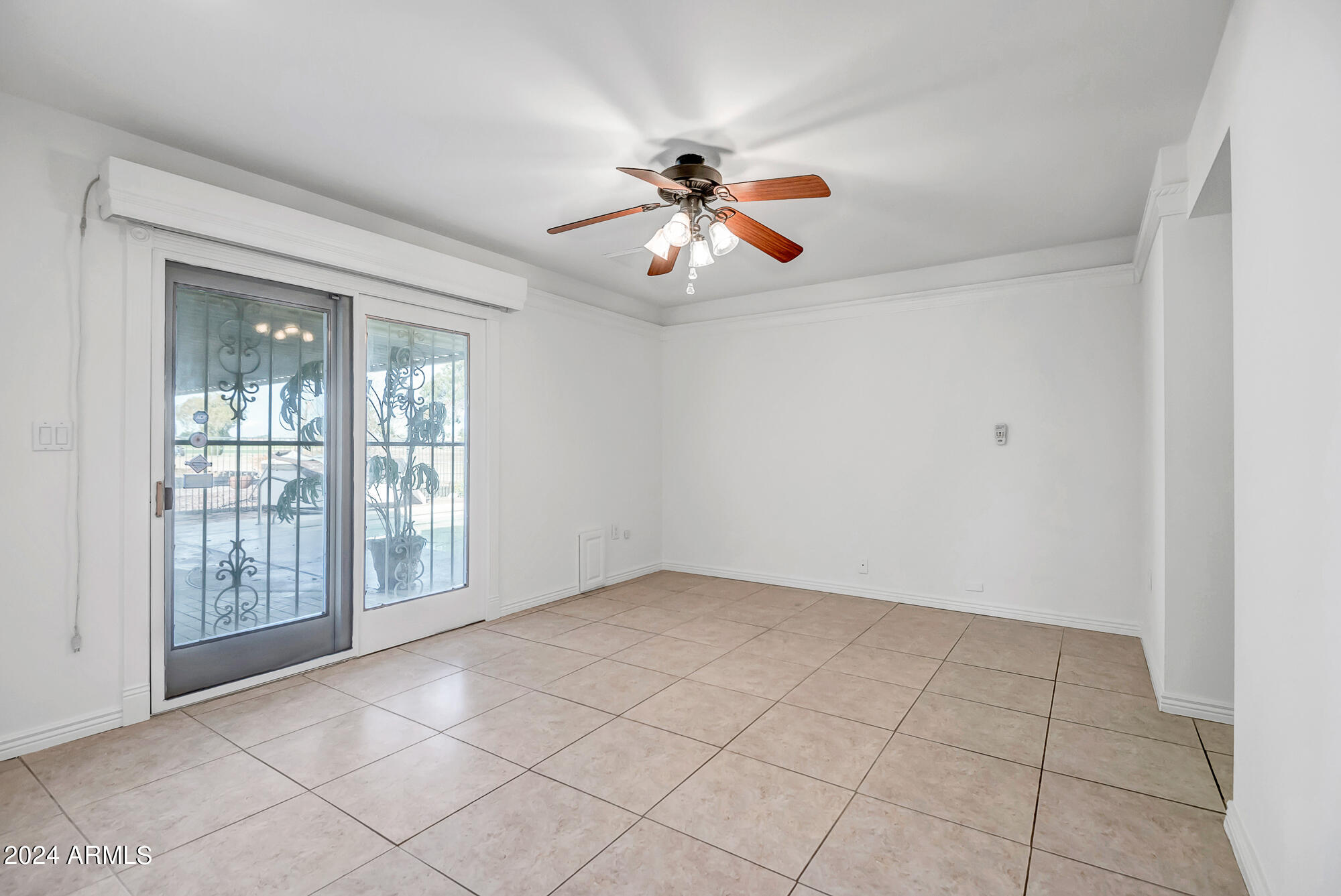 10720 W TROPICANA Circle