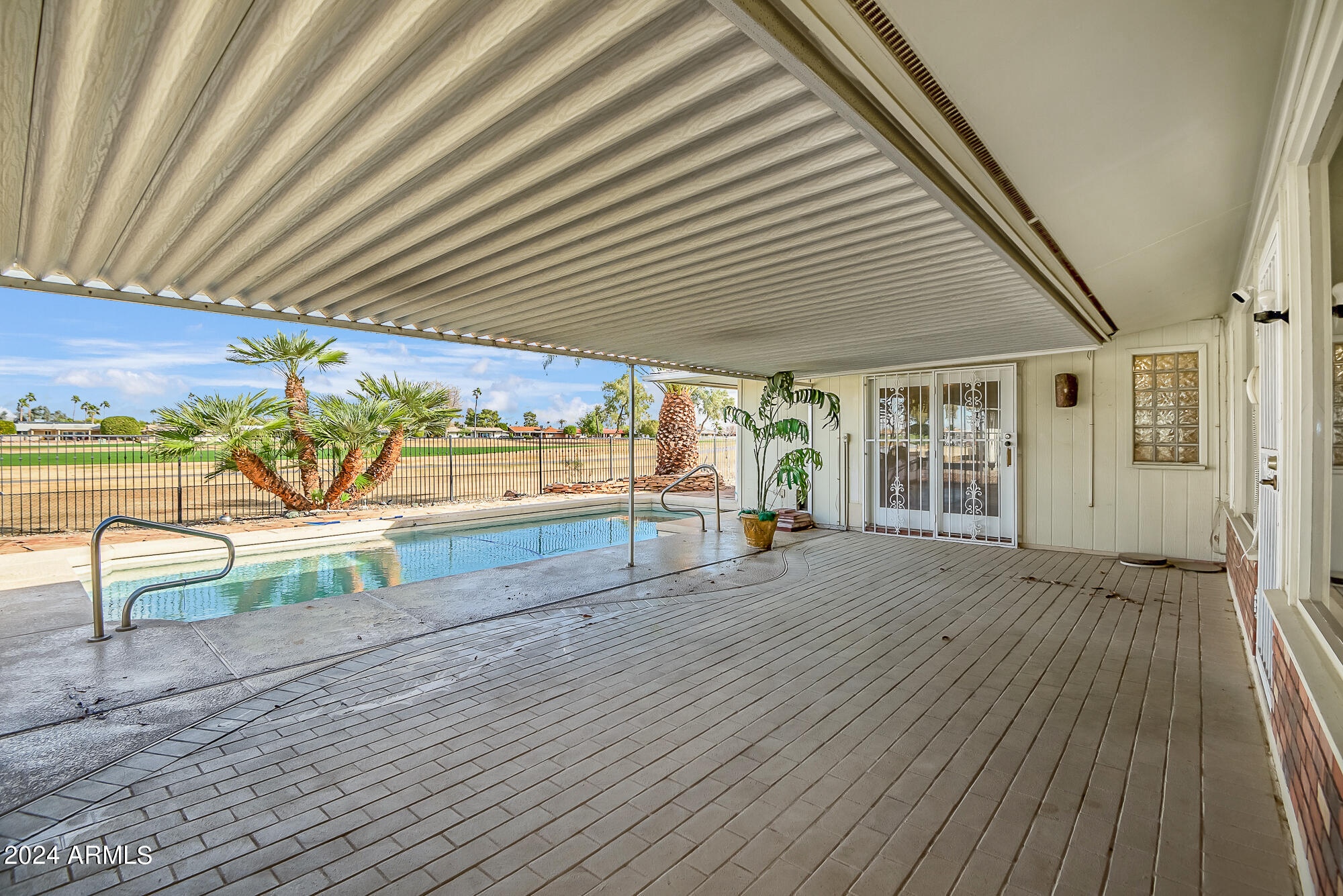 10720 W TROPICANA Circle