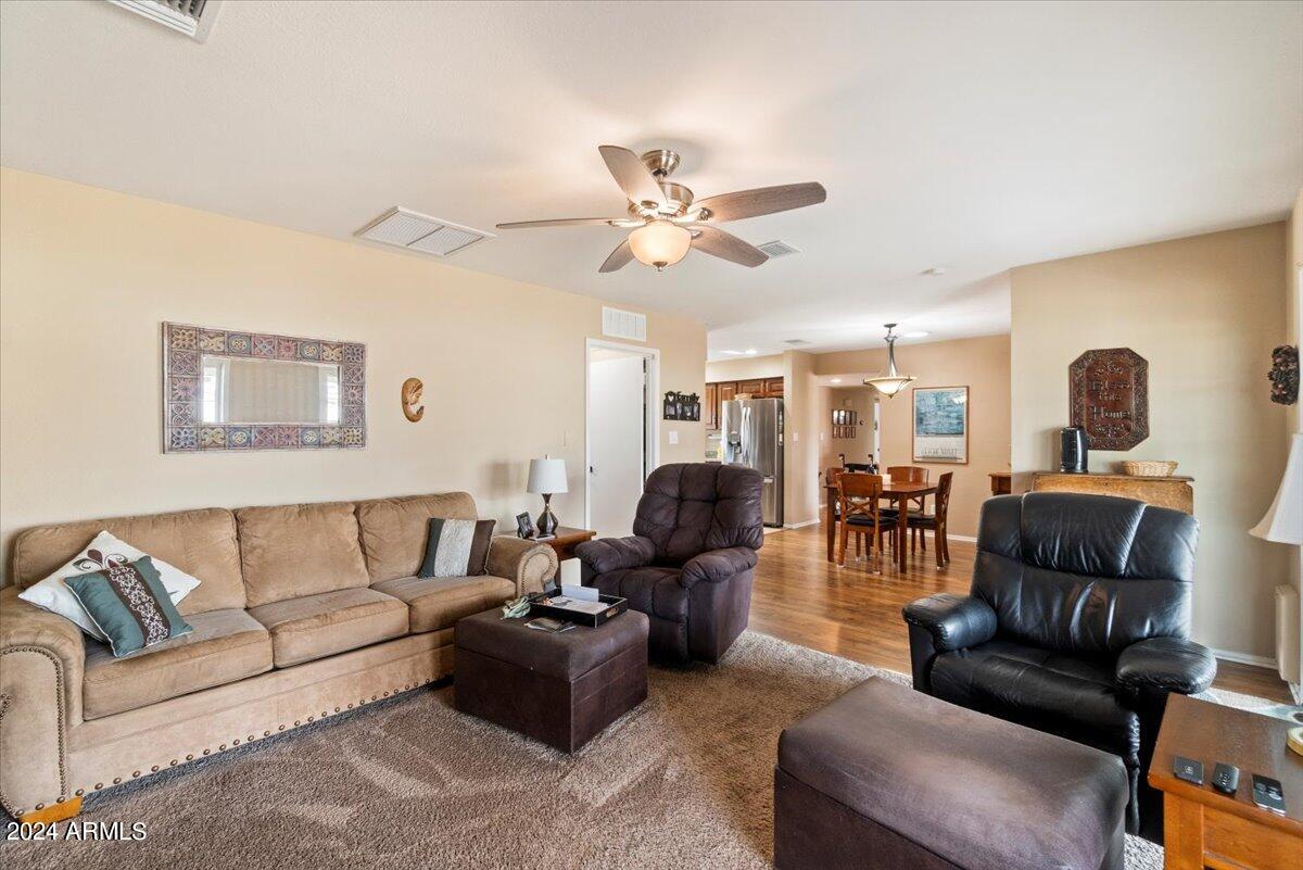 2416 W PLATA Avenue
