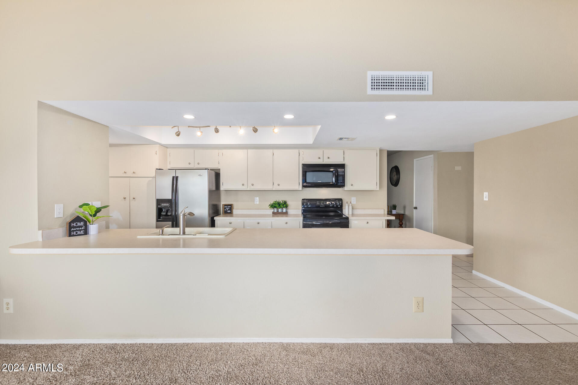 4851 E Navajo Street