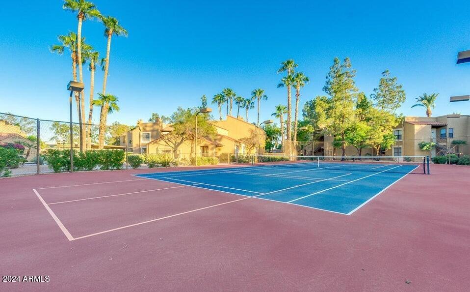 8787 E MOUNTAIN VIEW Road, 1010