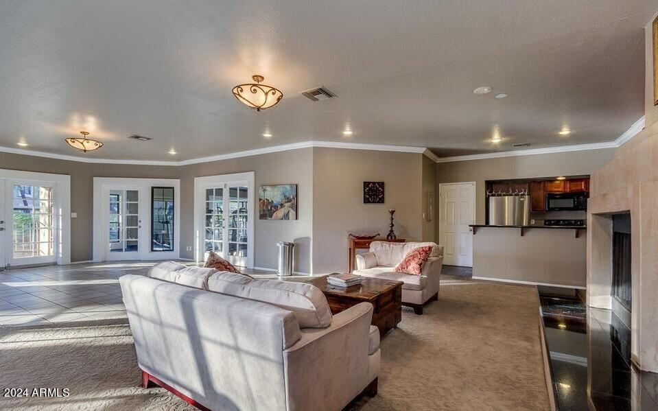 8787 E MOUNTAIN VIEW Road, 1010