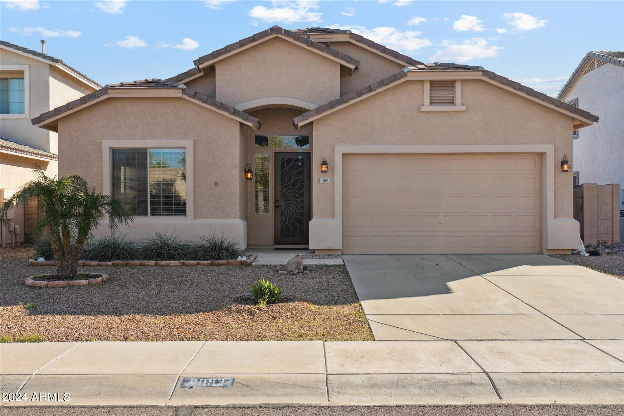 2093 W GOLDMINE MOUNTAIN Drive