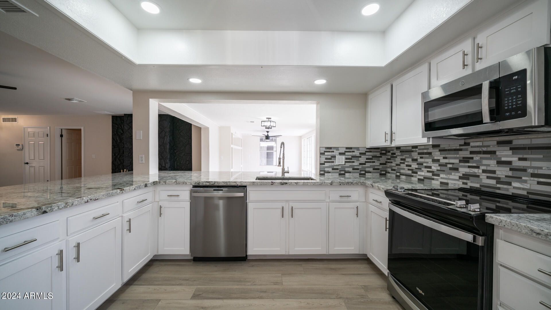 4733 W CHERYL Drive