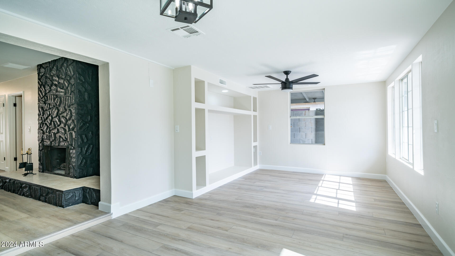 4733 W CHERYL Drive