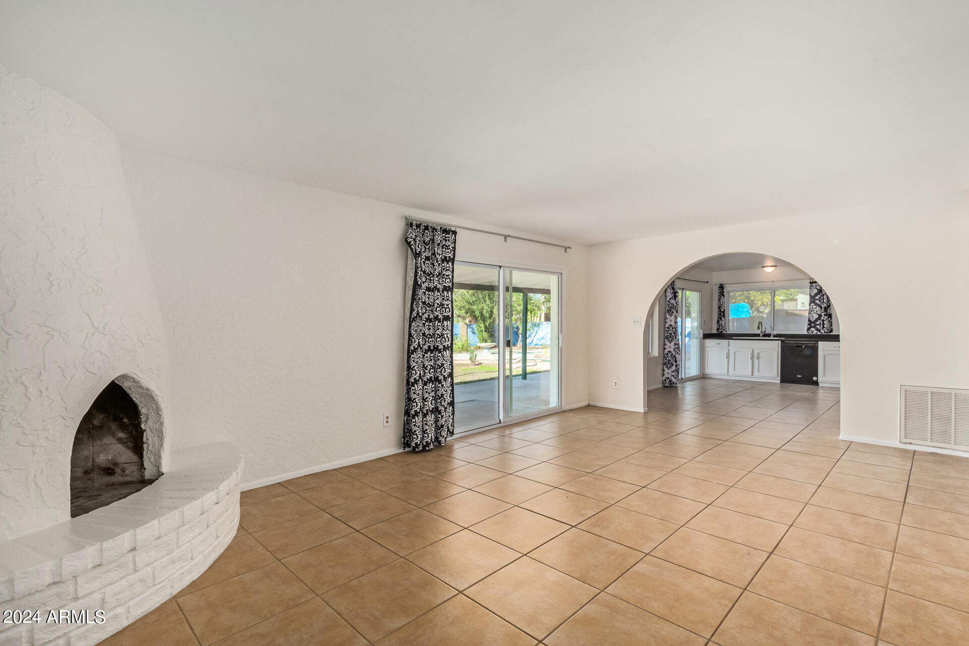4944 W JOYCE Circle