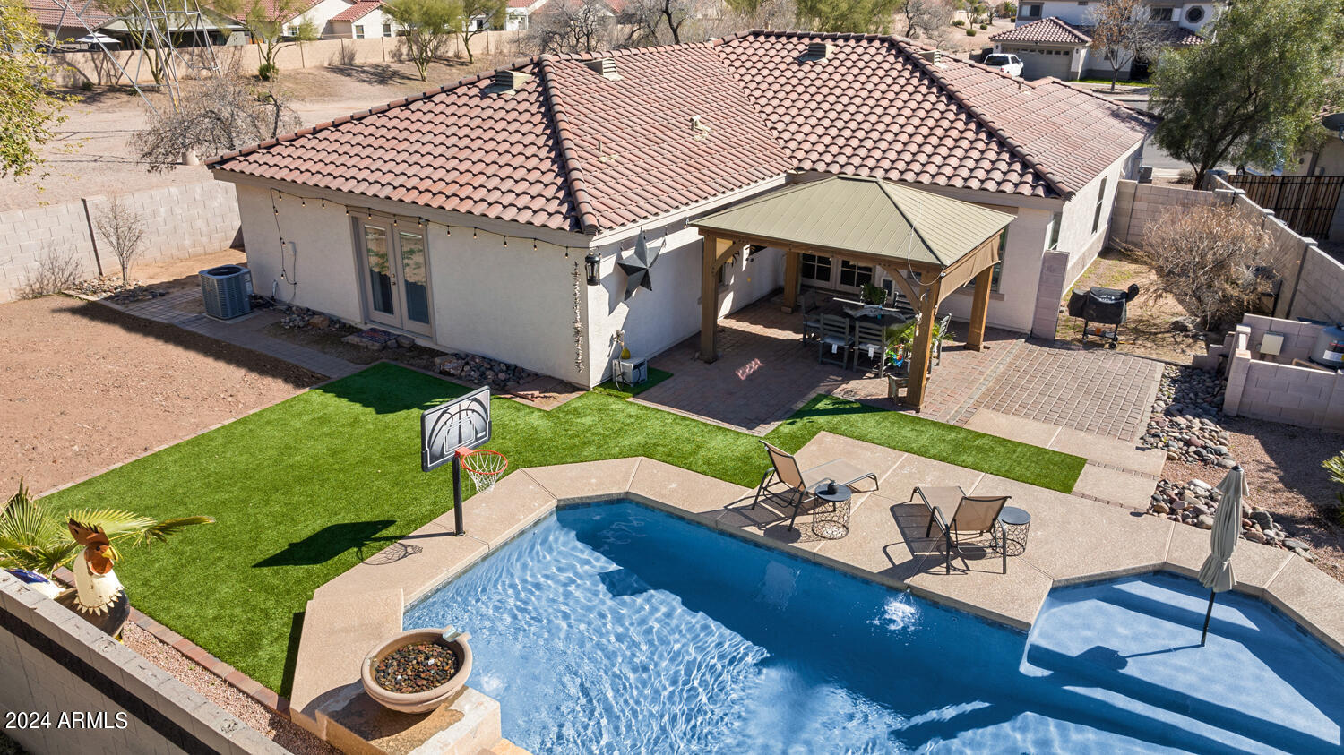 3802 S EMERY Circle