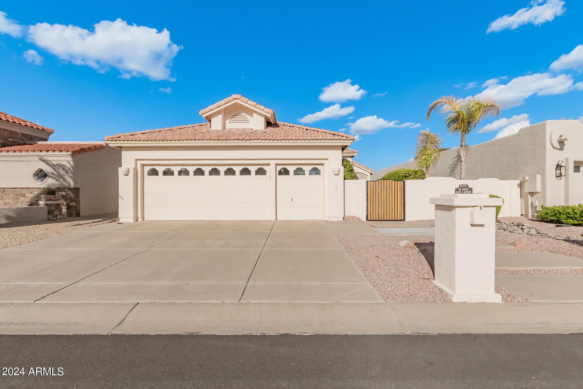 26425 S MOONSHADOW Drive