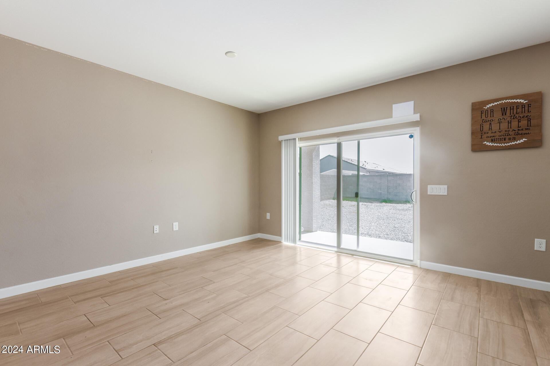 5211 W WESTERN STAR Boulevard
