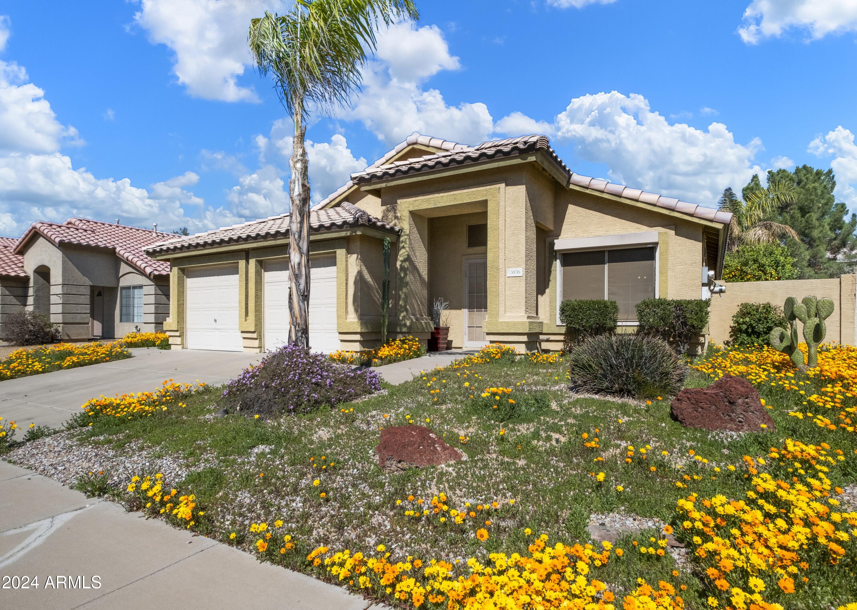 3856 E GRANDVIEW Road