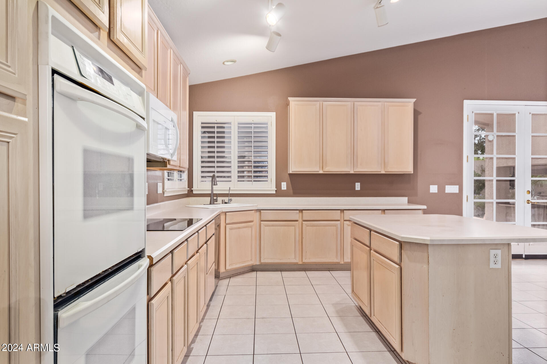 6968 W MELINDA Lane