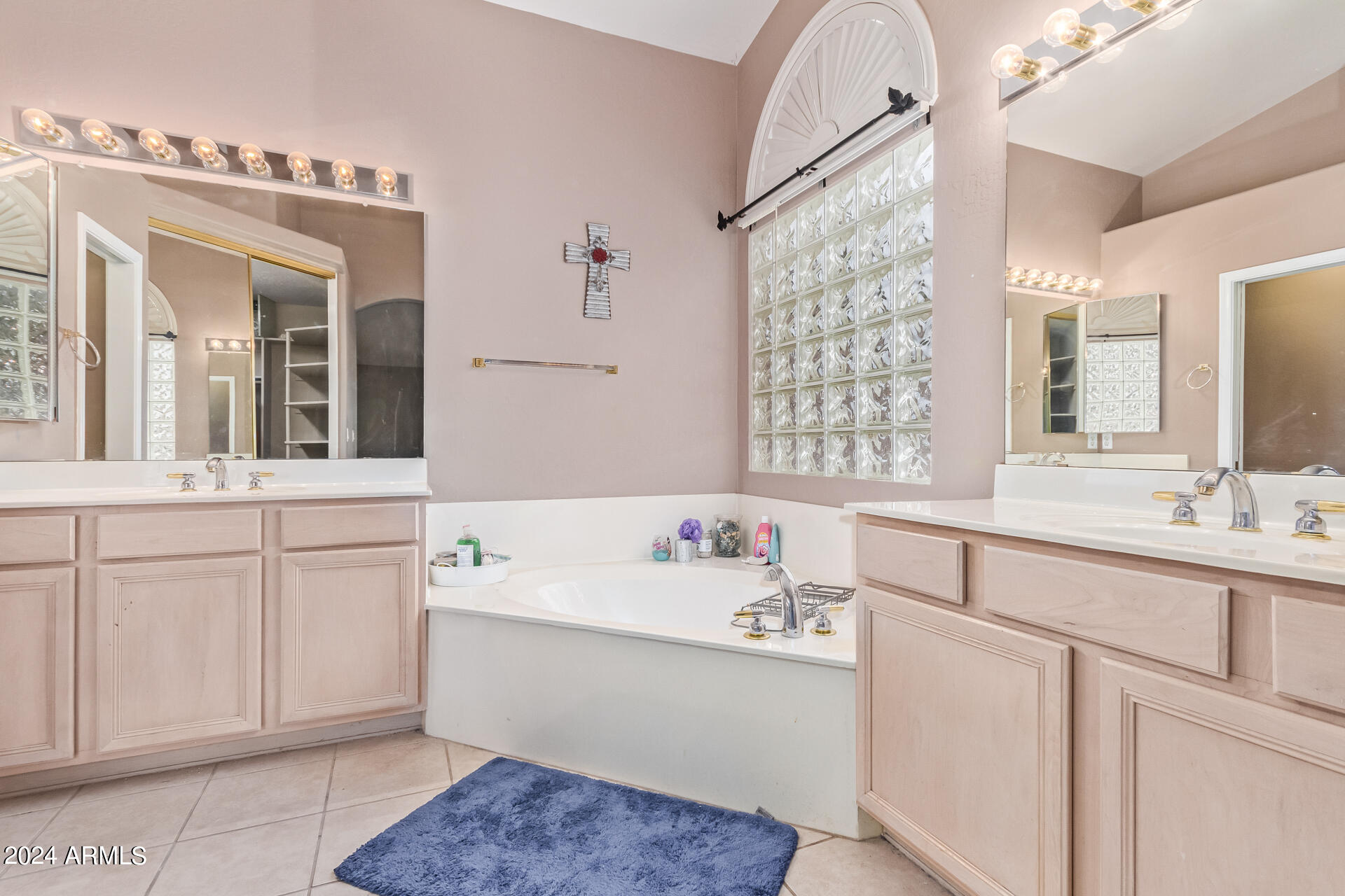 6968 W MELINDA Lane