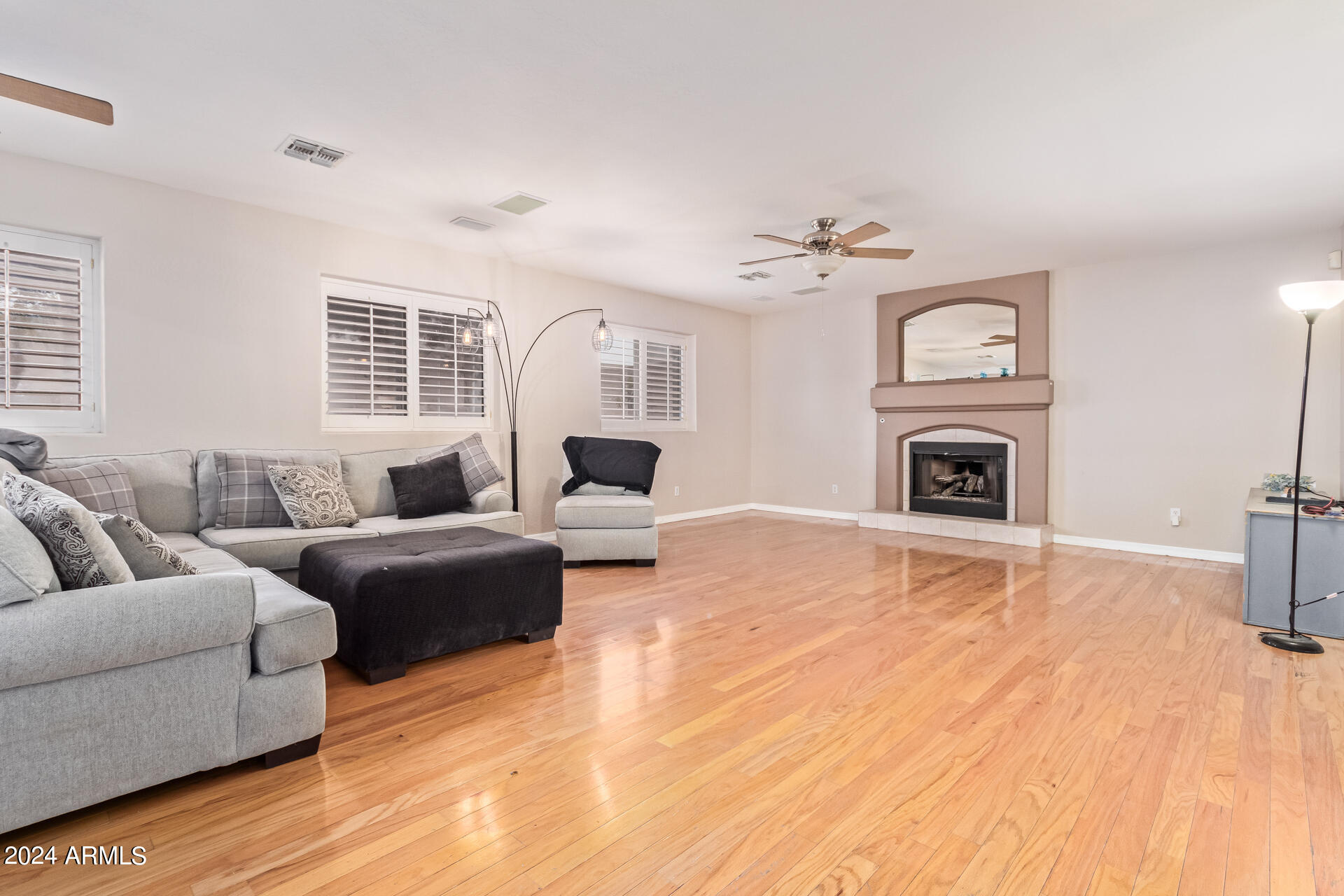 6968 W MELINDA Lane